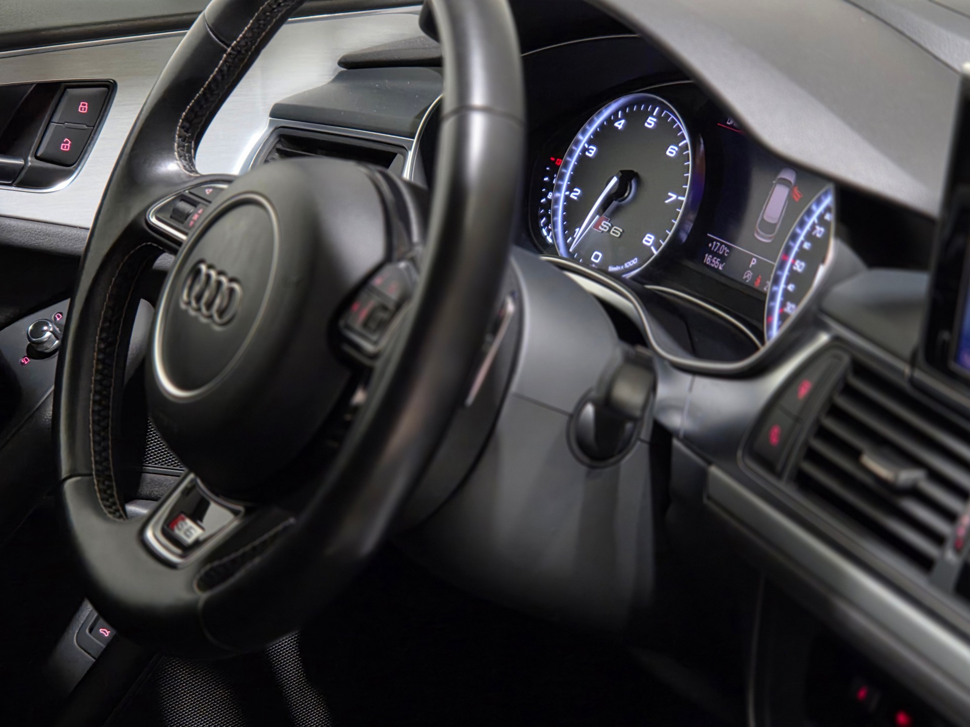 AUDI S6 Avant 4.0 TFSI V8 quattro S-tronic-image-20