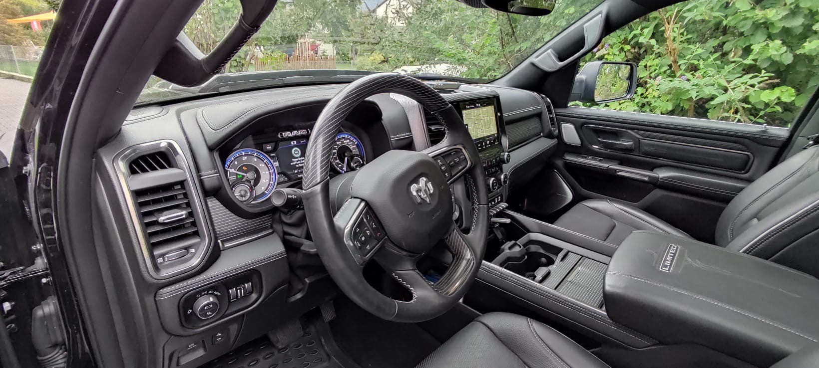 DODGE 1500 5.7L V8 HEMI 4x4 Limited-image-10