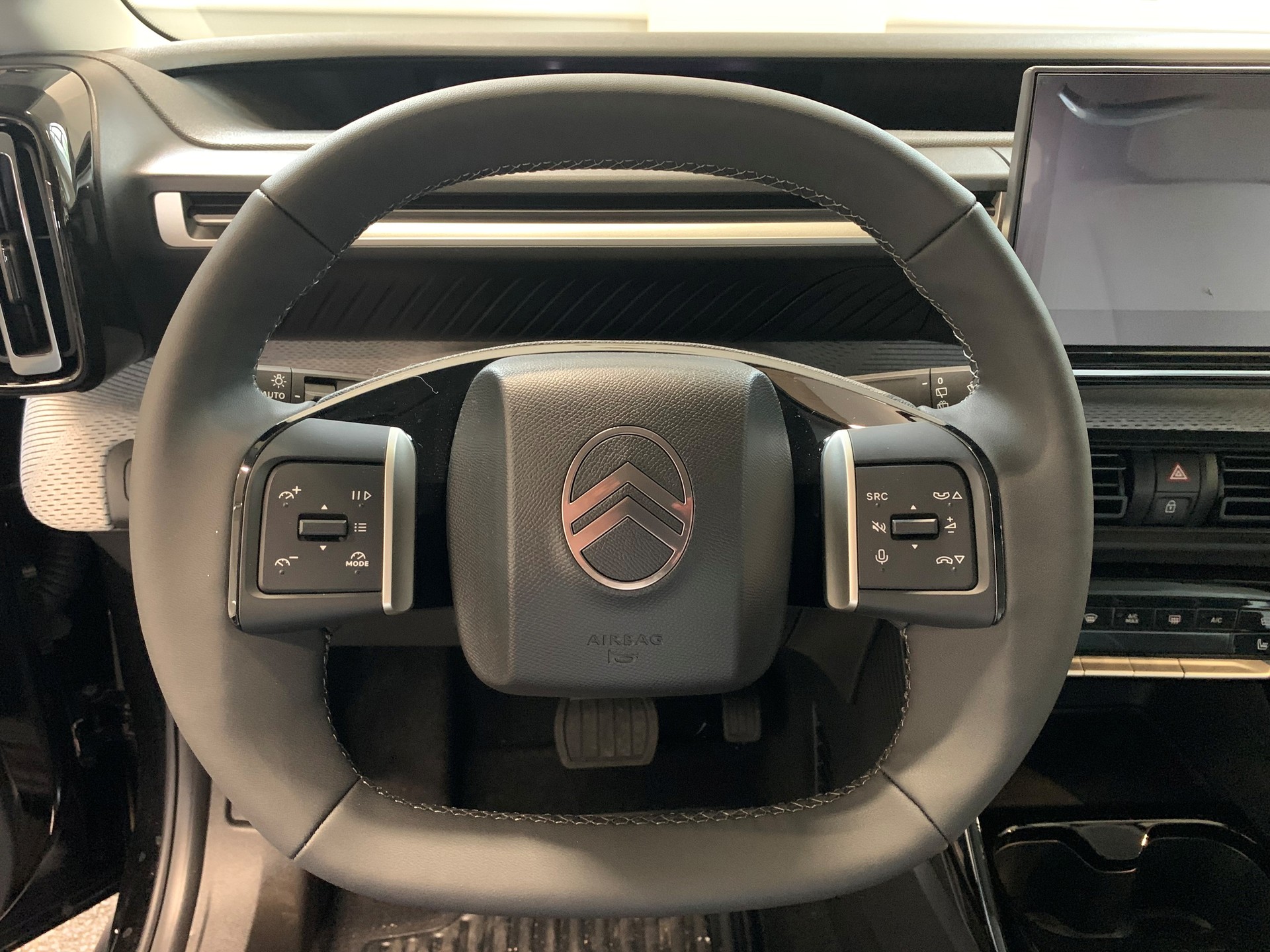 CITROEN C3 1.2i MHEV Tricolore DCS6-image-11