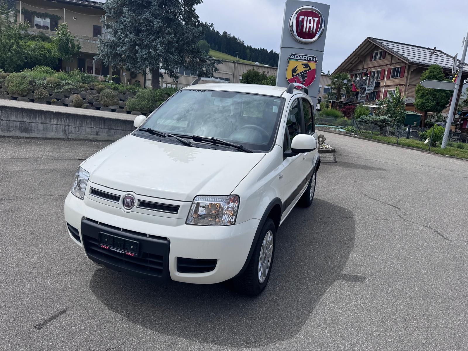 FIAT Panda 1.3 16V JTD Climbing 4x4-image-2