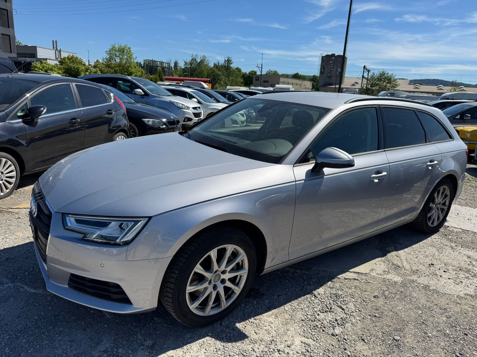 AUDI A4 Avant 40 TDI Sport quattro S-tronic-image-1