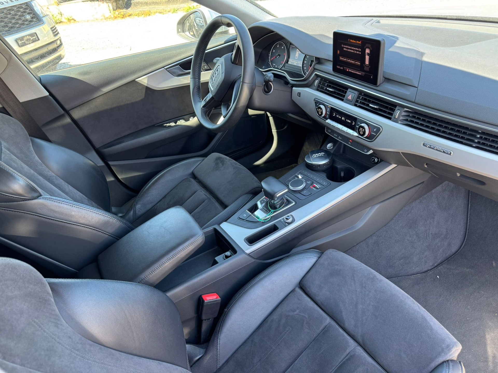 AUDI A4 Avant 40 TDI Sport quattro S-tronic-image-11