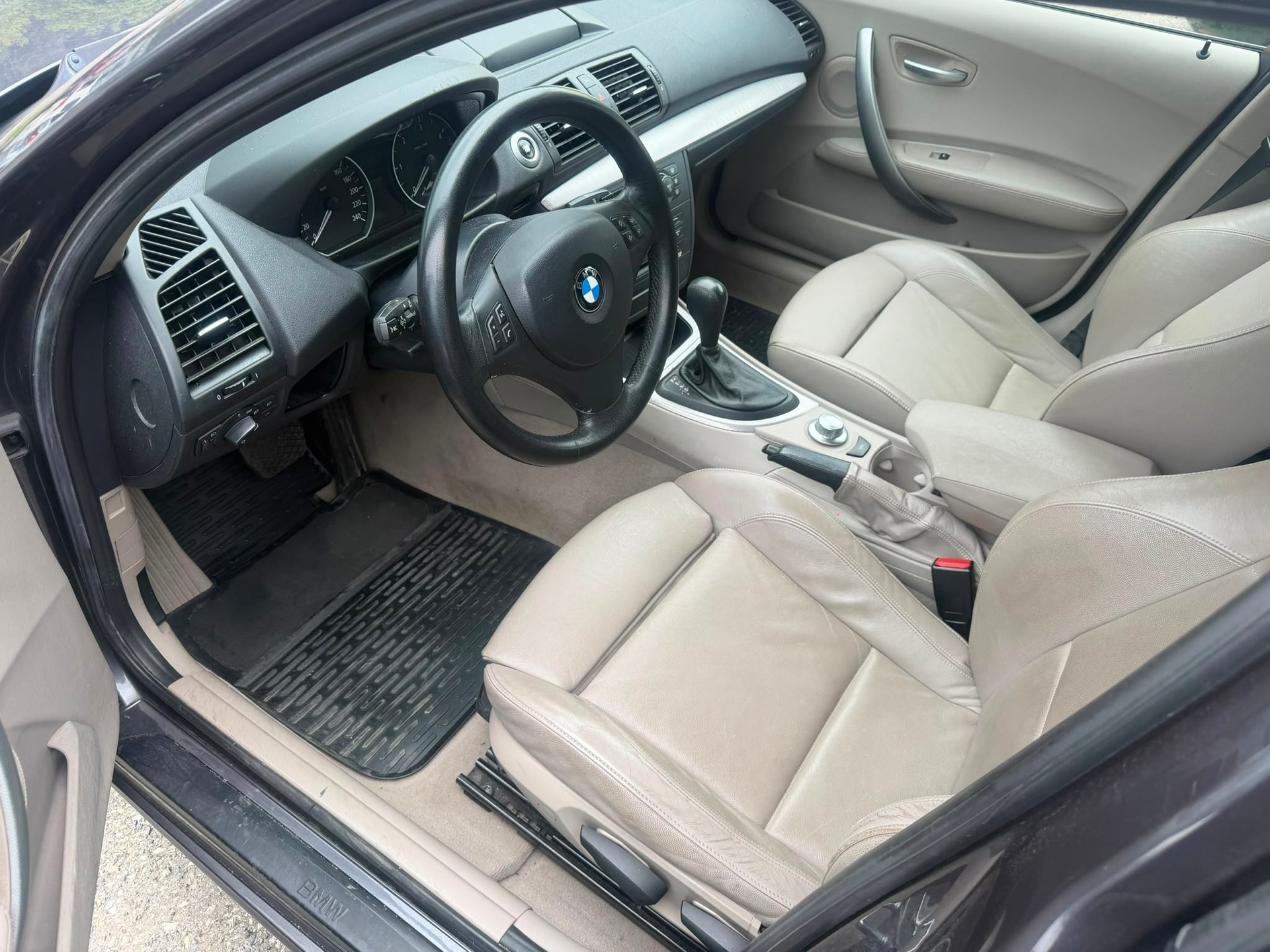 BMW 120d A-image-9