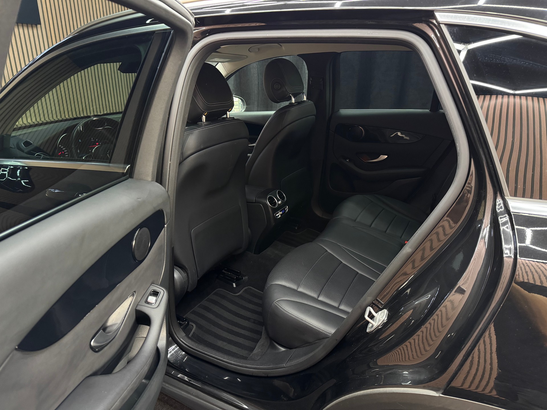 MERCEDES-BENZ GLC 220 d 4m | 1 Jahr Garantie | Facelift | *ab CHF 249.-/ Monat*-image-10