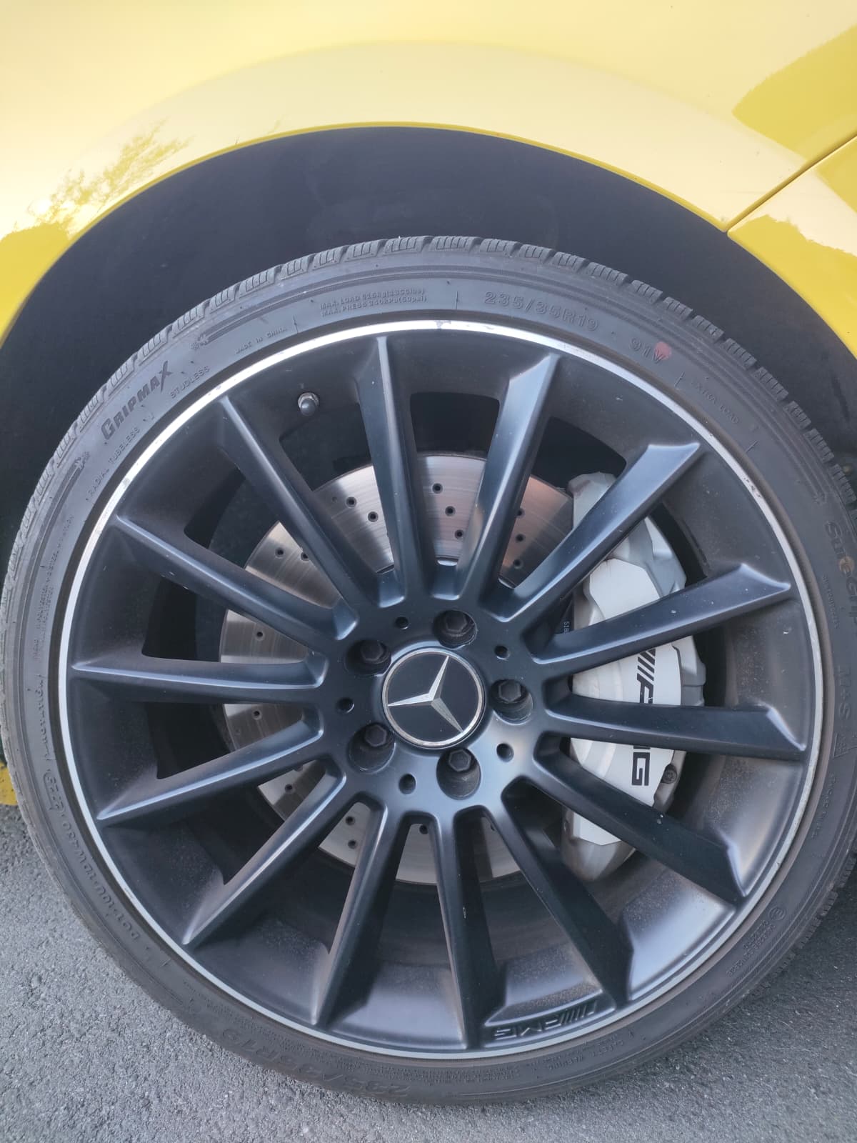 MERCEDES-BENZ A 35 AMG 4matic-image-4