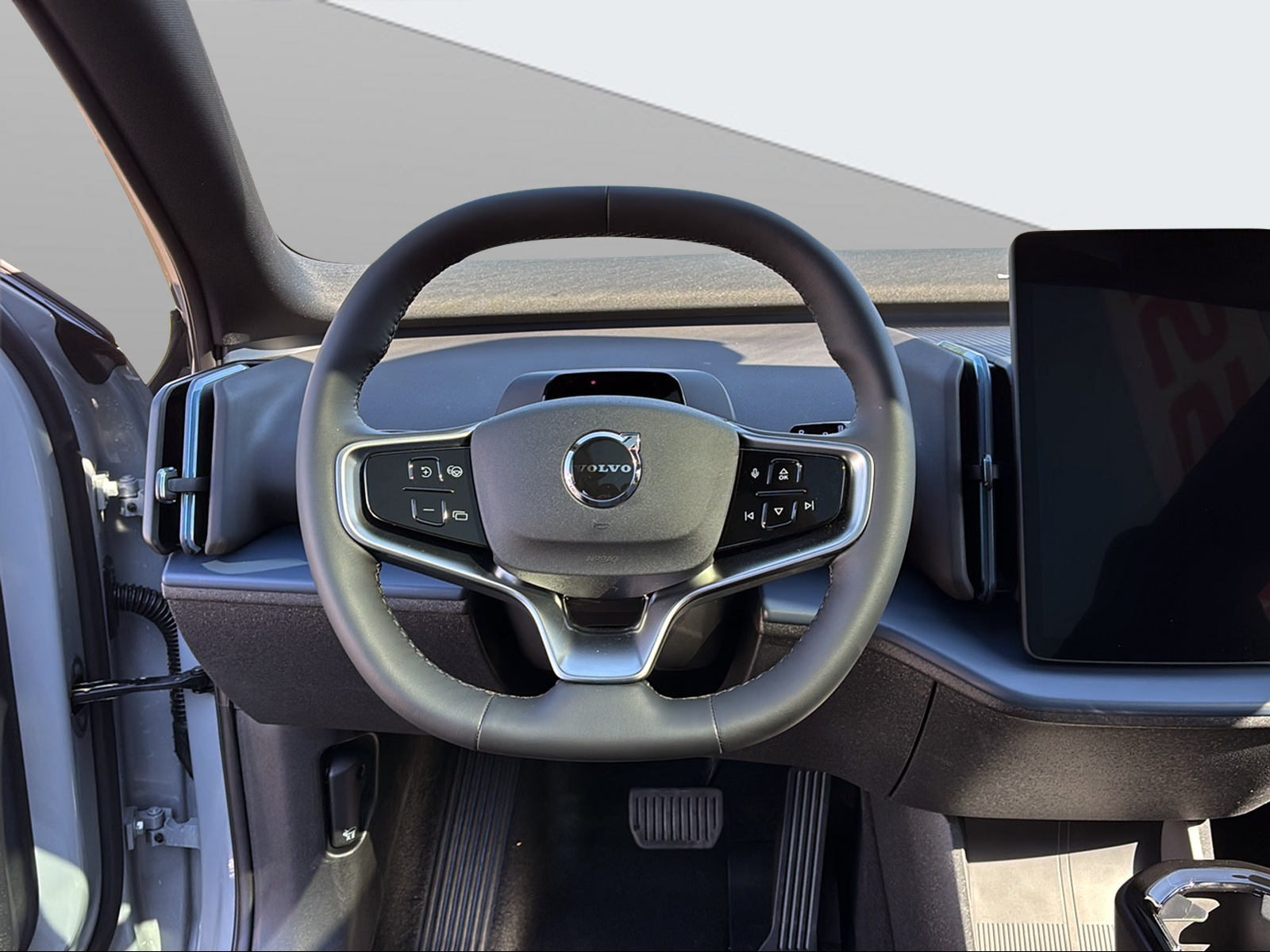 VOLVO EX30 Cross Country P8 69 kWh AWD Ultra-image-10