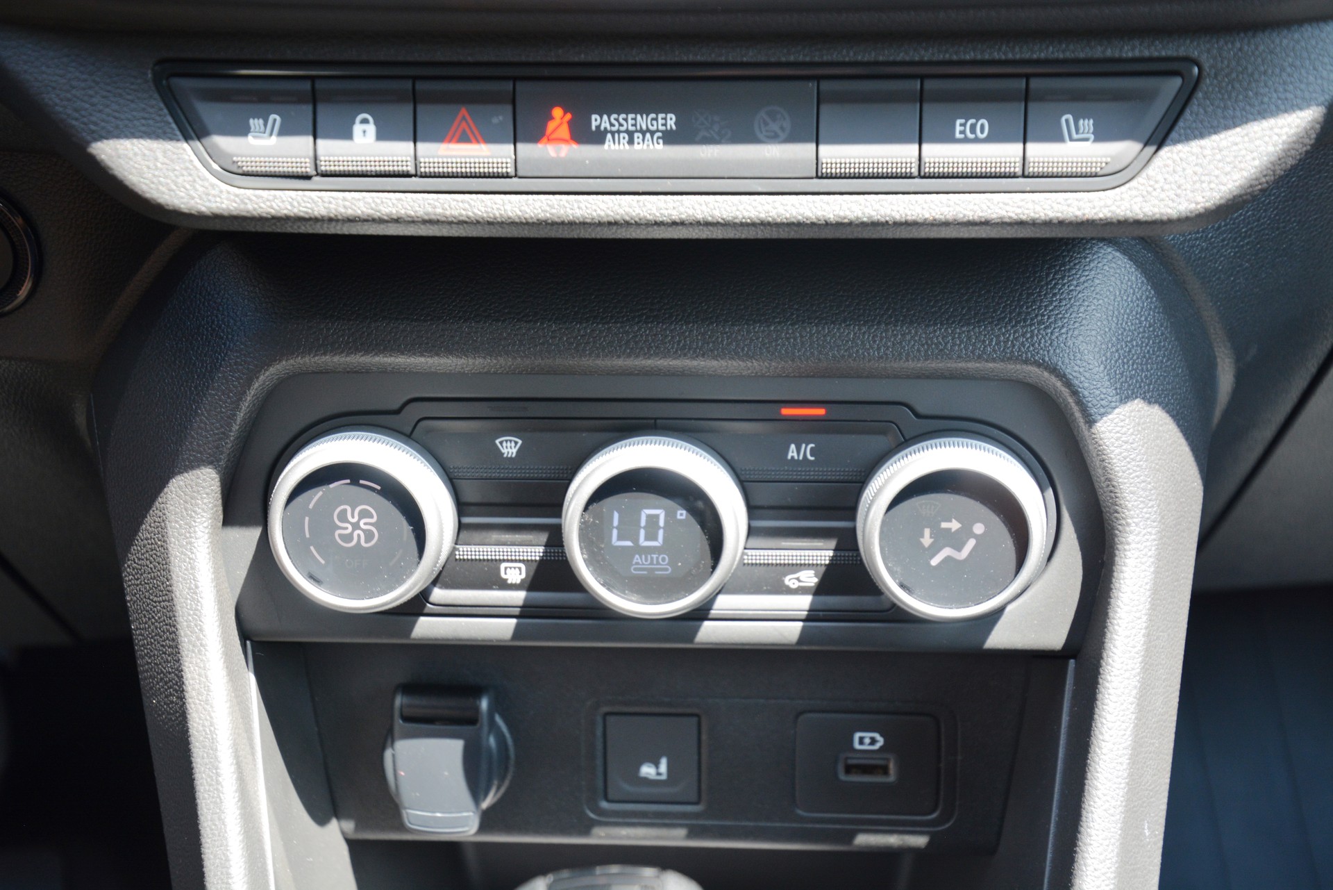 DACIA Jogger HEV 140 Extreme-image-12