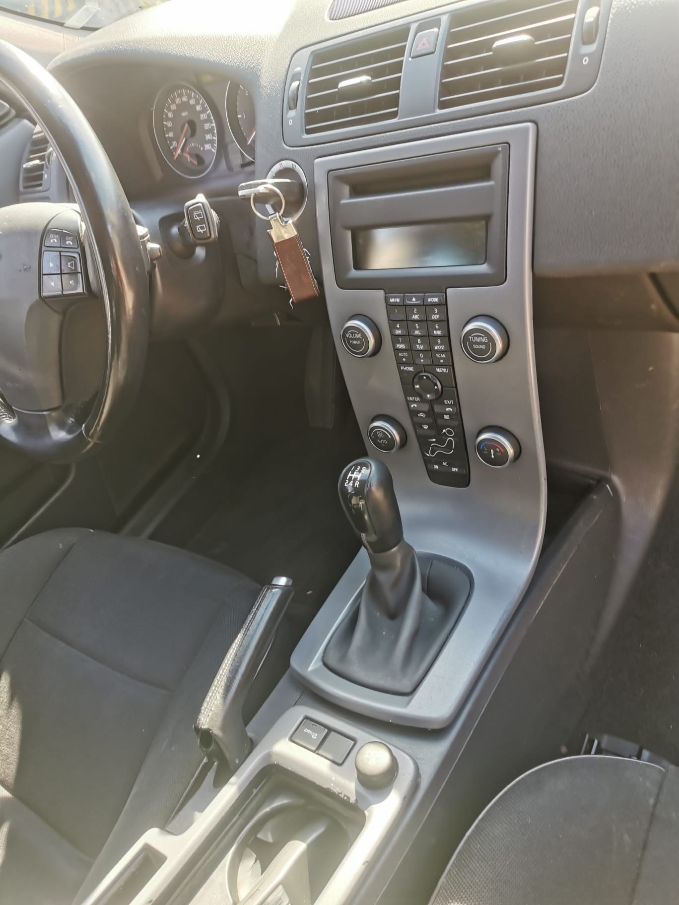 VOLVO V50 1.6D DRIVe Start/Stop Momentum-image-12
