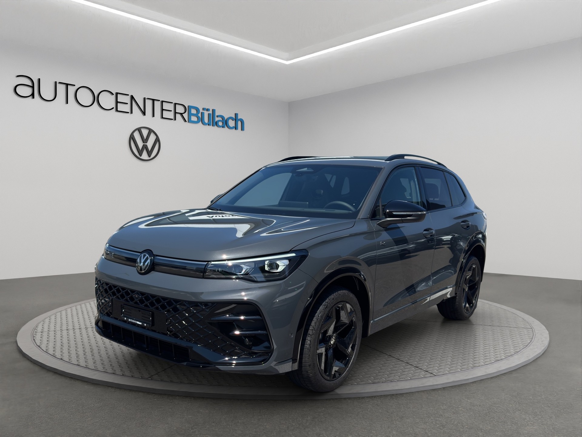 VW Tiguan 2.0 TSI DSG R-Line 4Motion-image-0