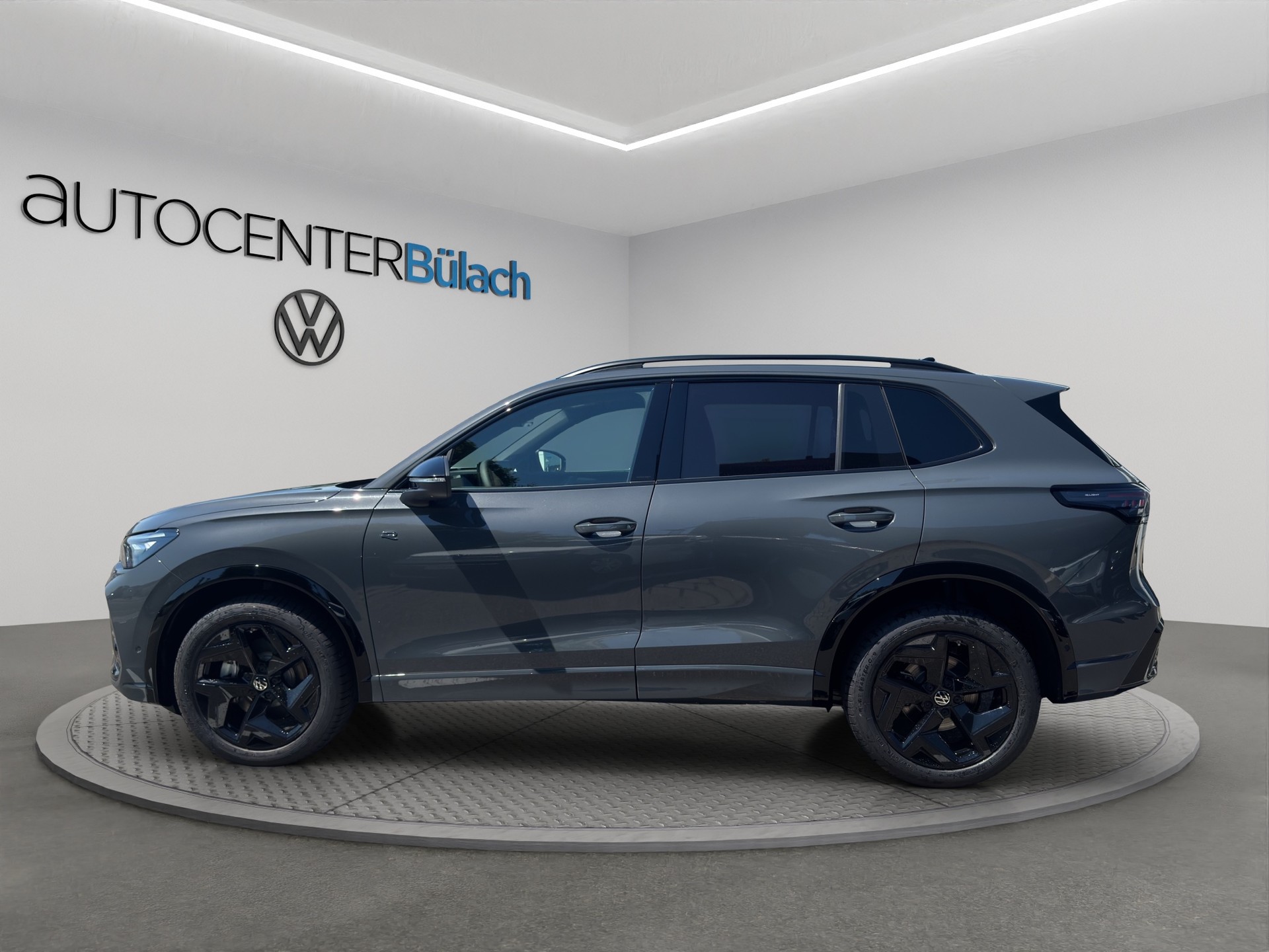 VW Tiguan 2.0 TSI DSG R-Line 4Motion-image-7