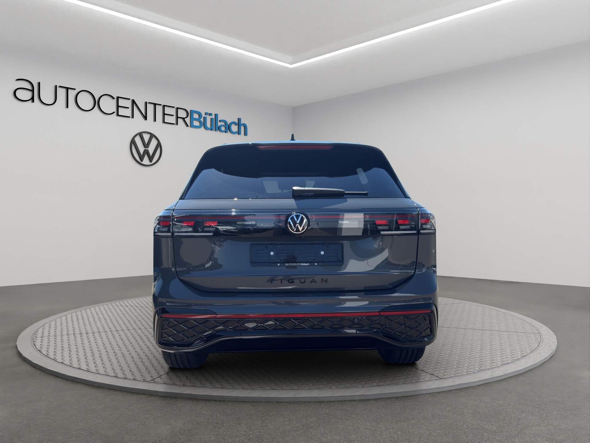 VW Tiguan 2.0 TSI DSG R-Line 4Motion-image-5