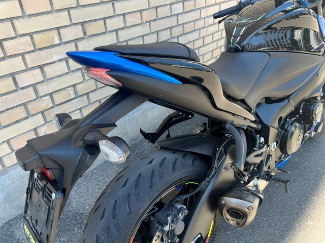 SUZUKI GSX-S 1000 ABS-image-1
