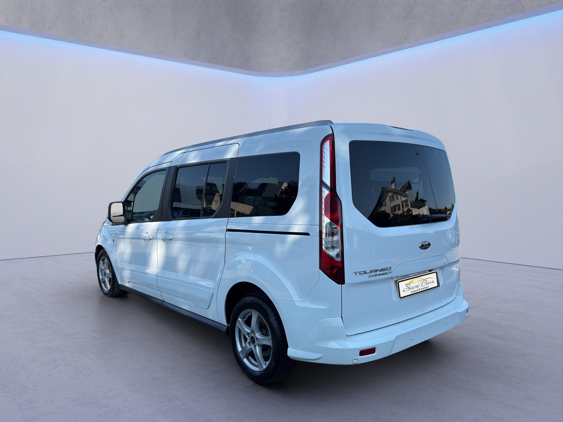 FORD Grand Tourneo Connect 1.5 TDCi Trend Powershift-image-3