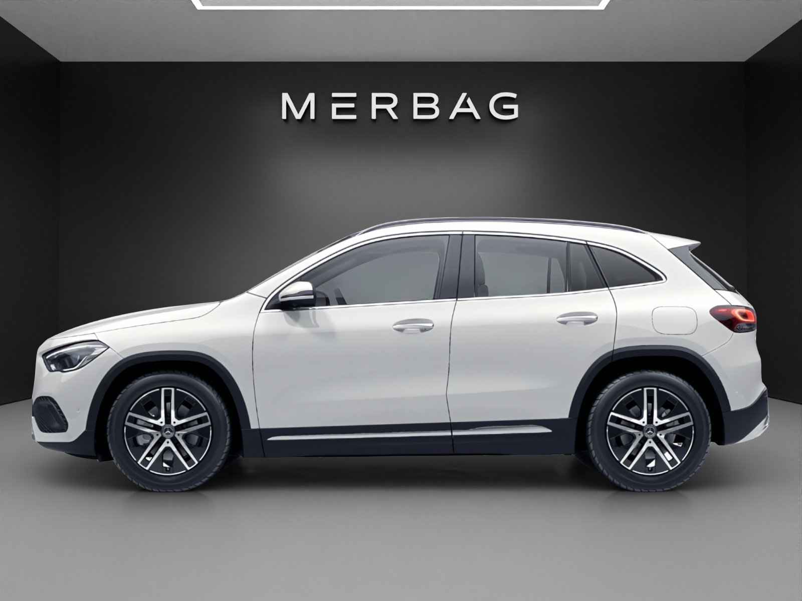 MERCEDES-BENZ GLA 250 4Matic Progressive 8G-DCT-image-5