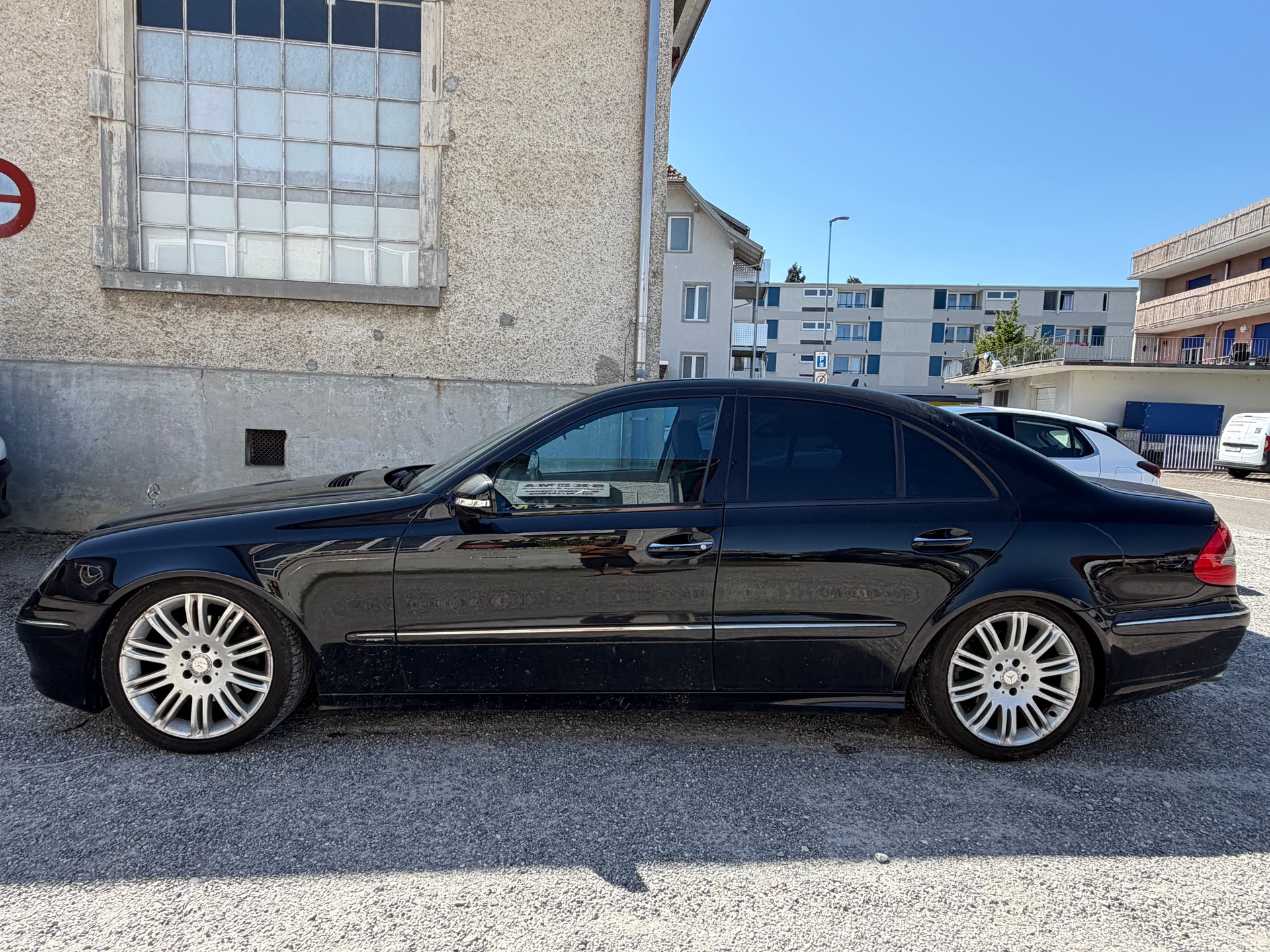 MERCEDES-BENZ E 350 Classic 4Matic Automatic-image-5