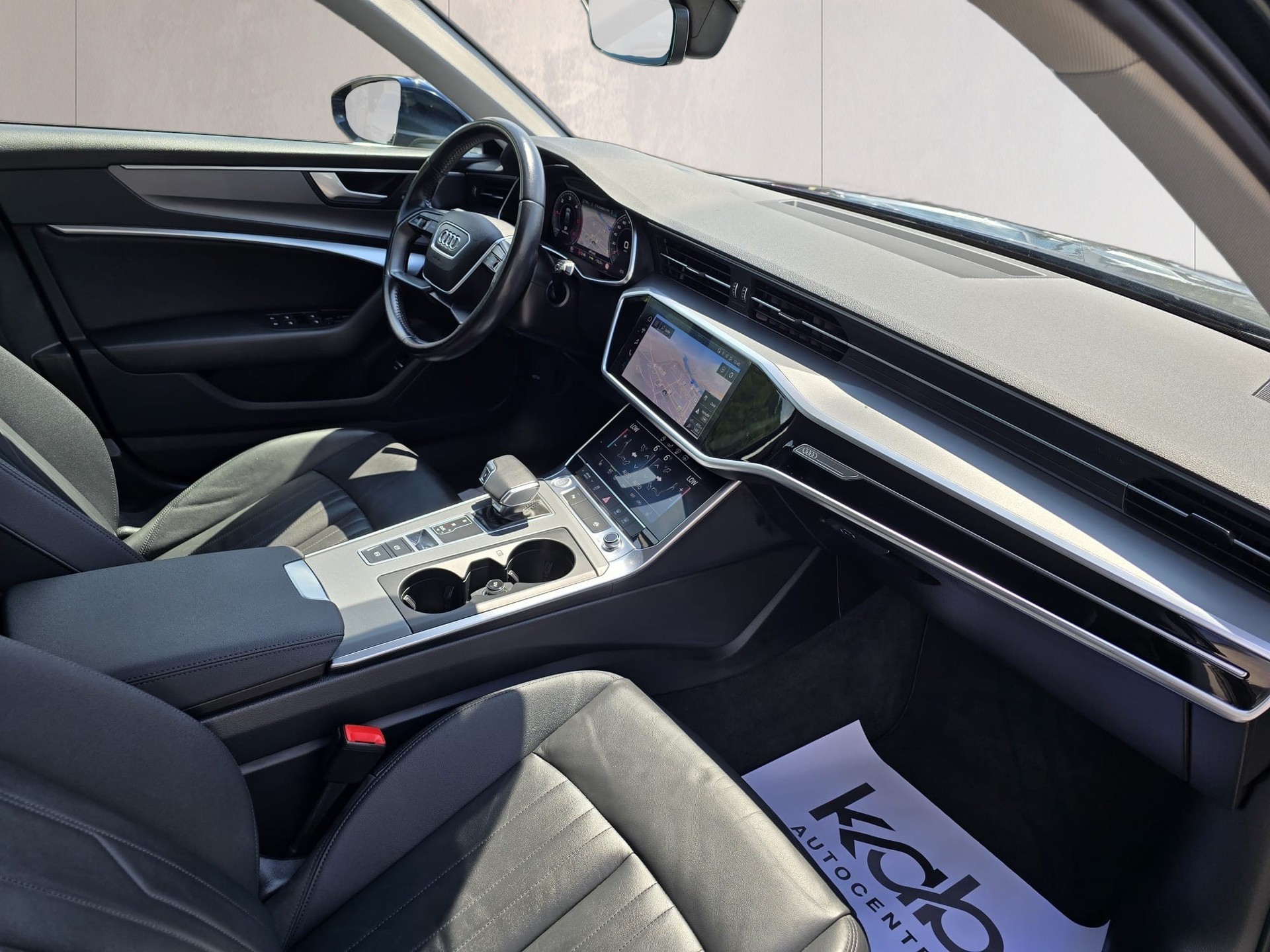 AUDI A6 Avant 40 TDI Design S-tronic-image-18