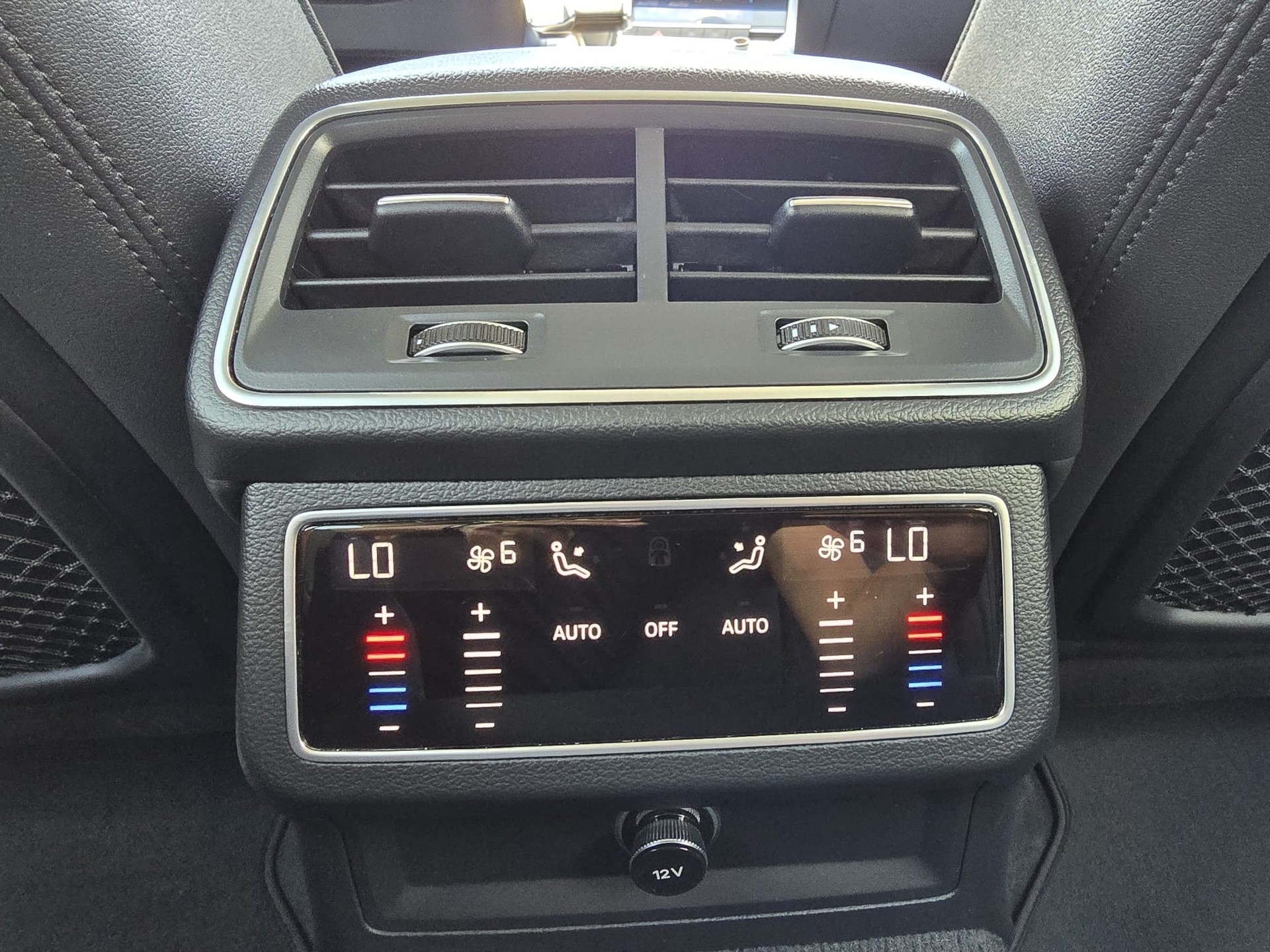 AUDI A6 Avant 40 TDI Design S-tronic-image-16