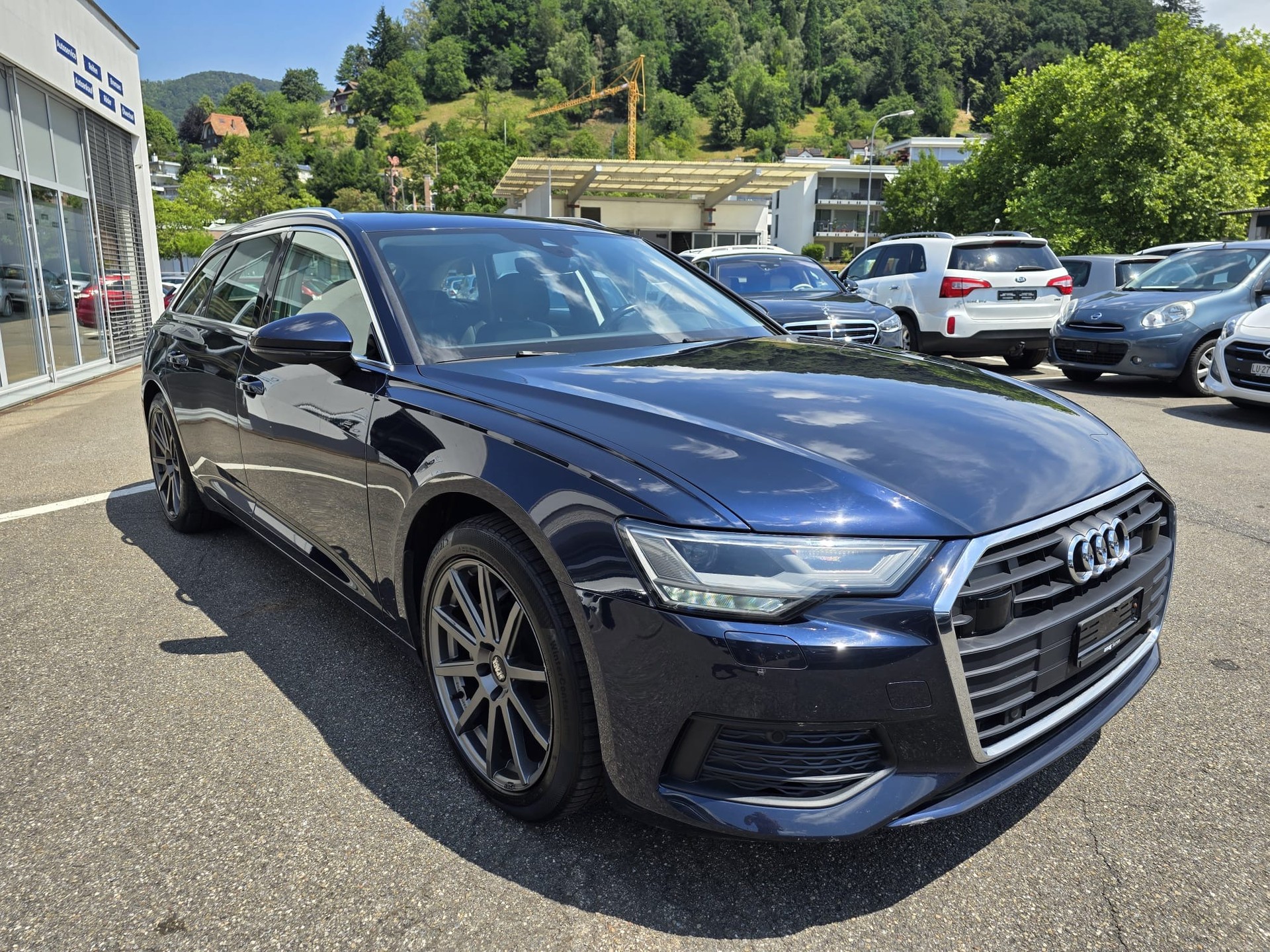 AUDI A6 Avant 40 TDI Design S-tronic-image-2