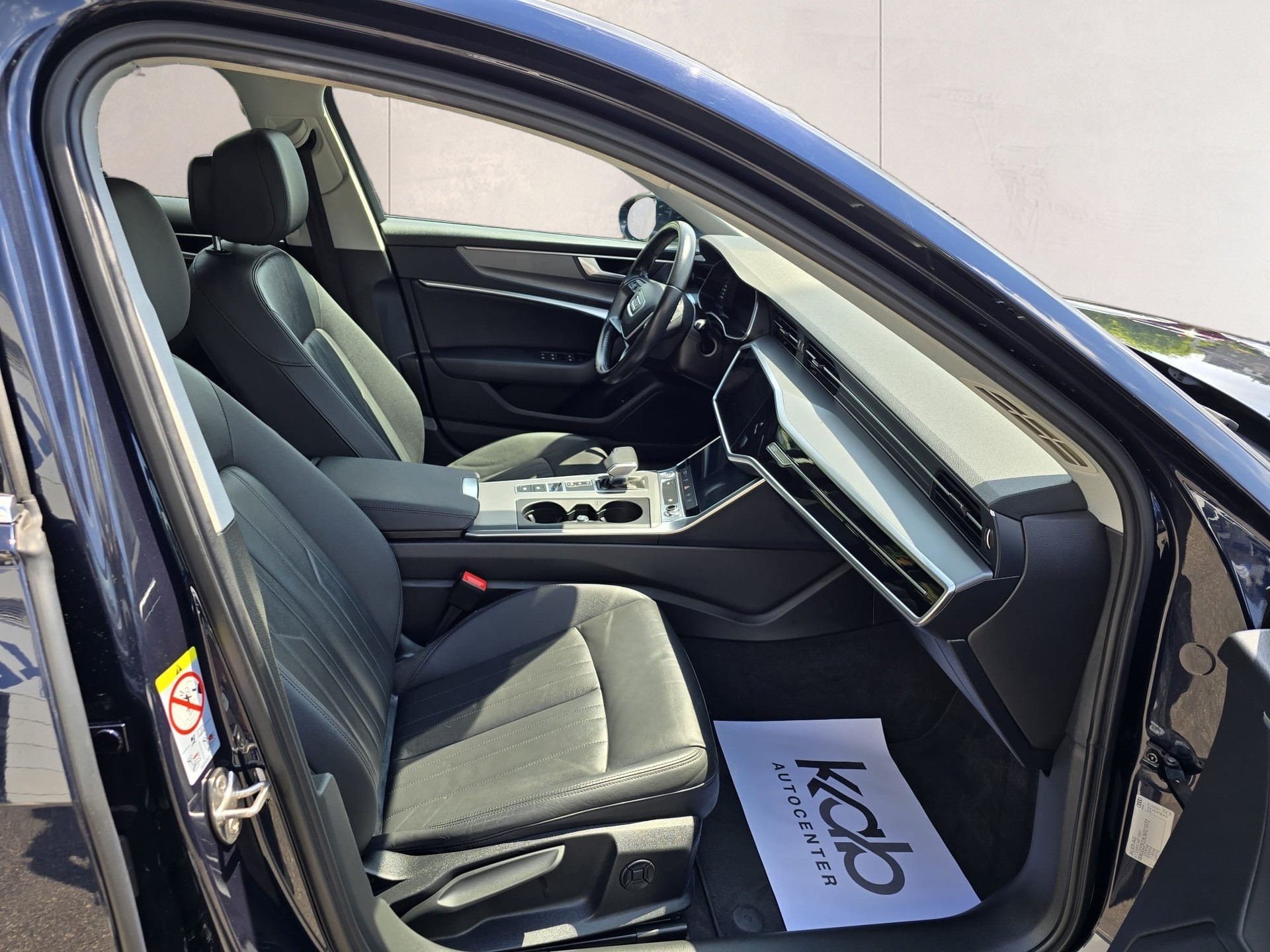 AUDI A6 Avant 40 TDI Design S-tronic-image-20