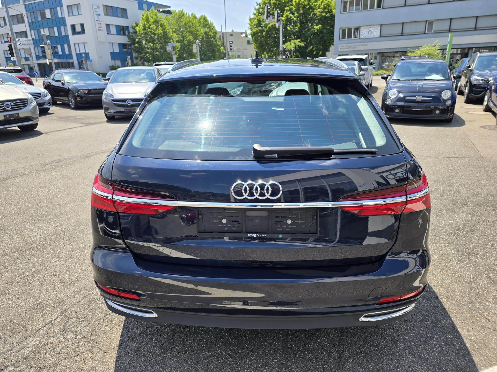 AUDI A6 Avant 40 TDI Design S-tronic-image-4