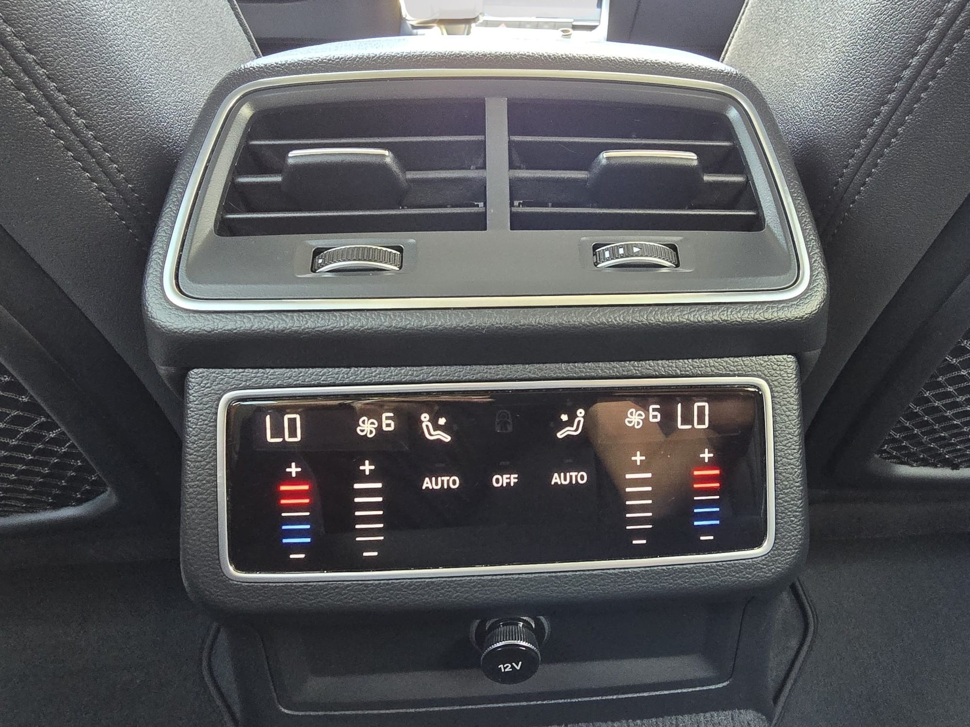 AUDI A6 Avant 40 TDI Design S-tronic-image-16