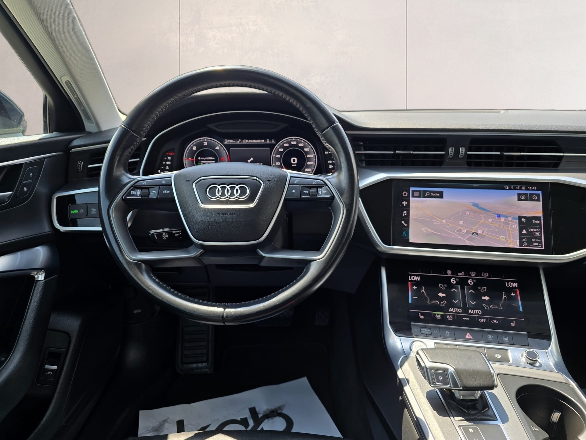 AUDI A6 Avant 40 TDI Design S-tronic-image-9