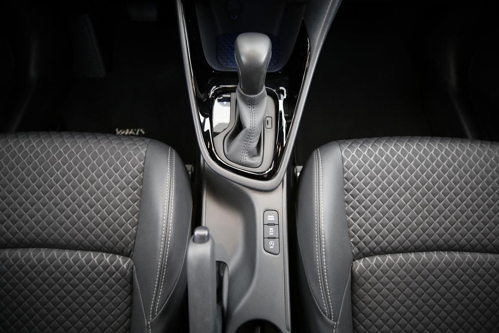TOYOTA Yaris 1.5 VVT-iE Move MdS-image-9
