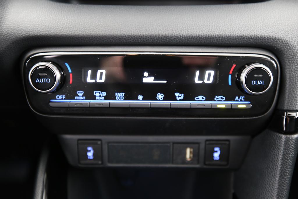 TOYOTA Yaris 1.5 VVT-iE Move MdS-image-8