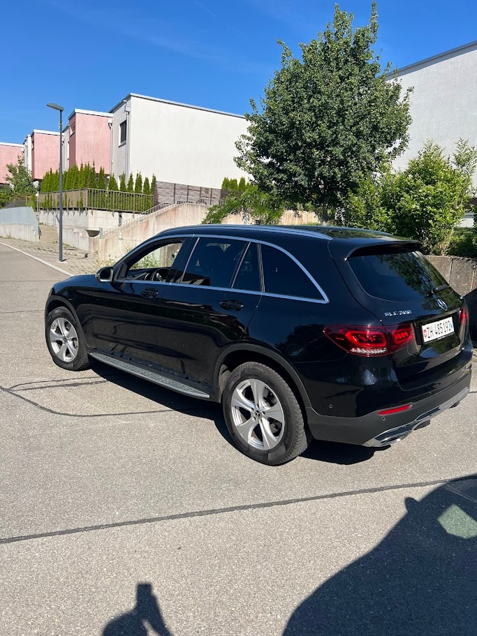 MERCEDES-BENZ GLC 200 4m-image-1