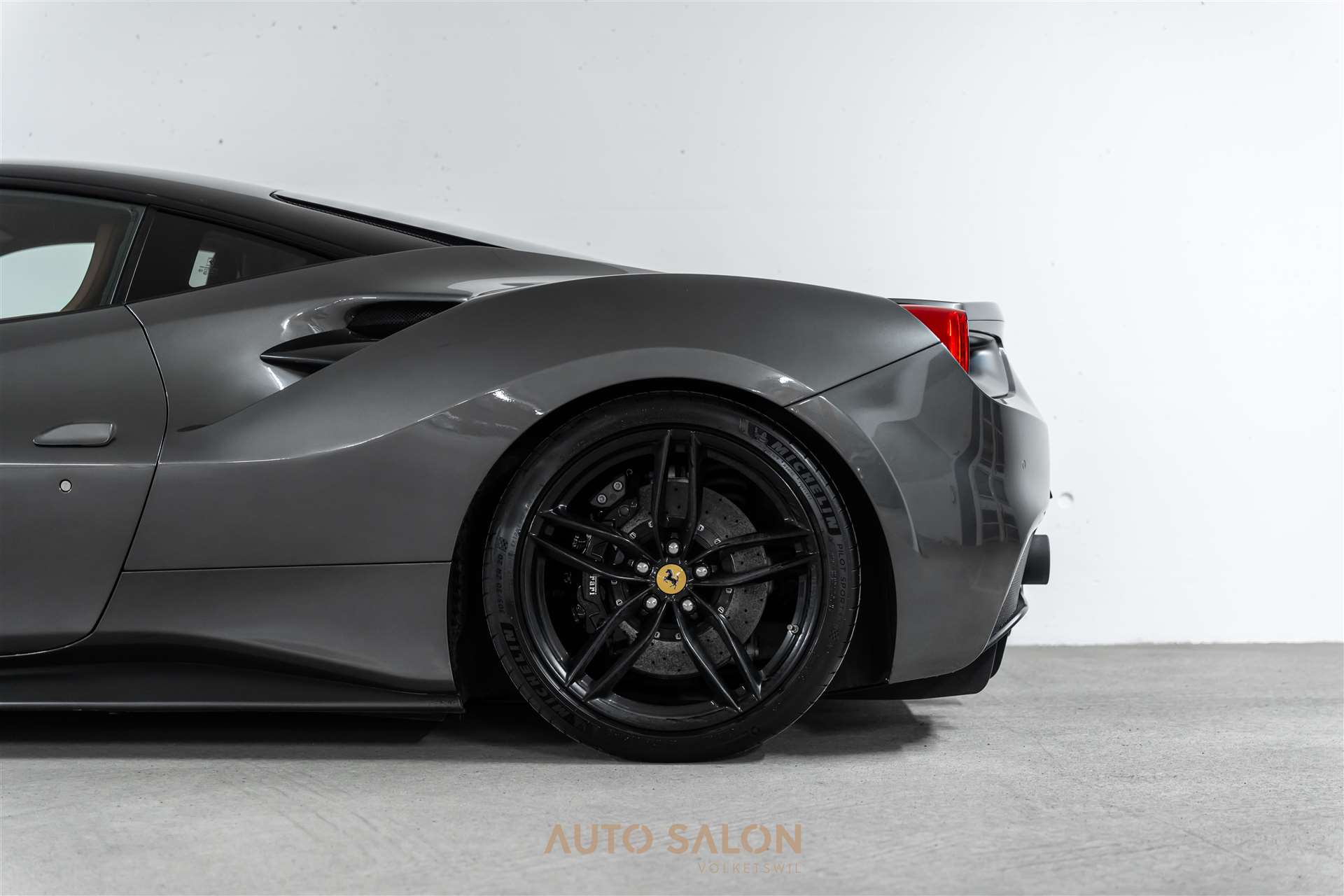 FERRARI 488 GTB 3.9 V8-image-8