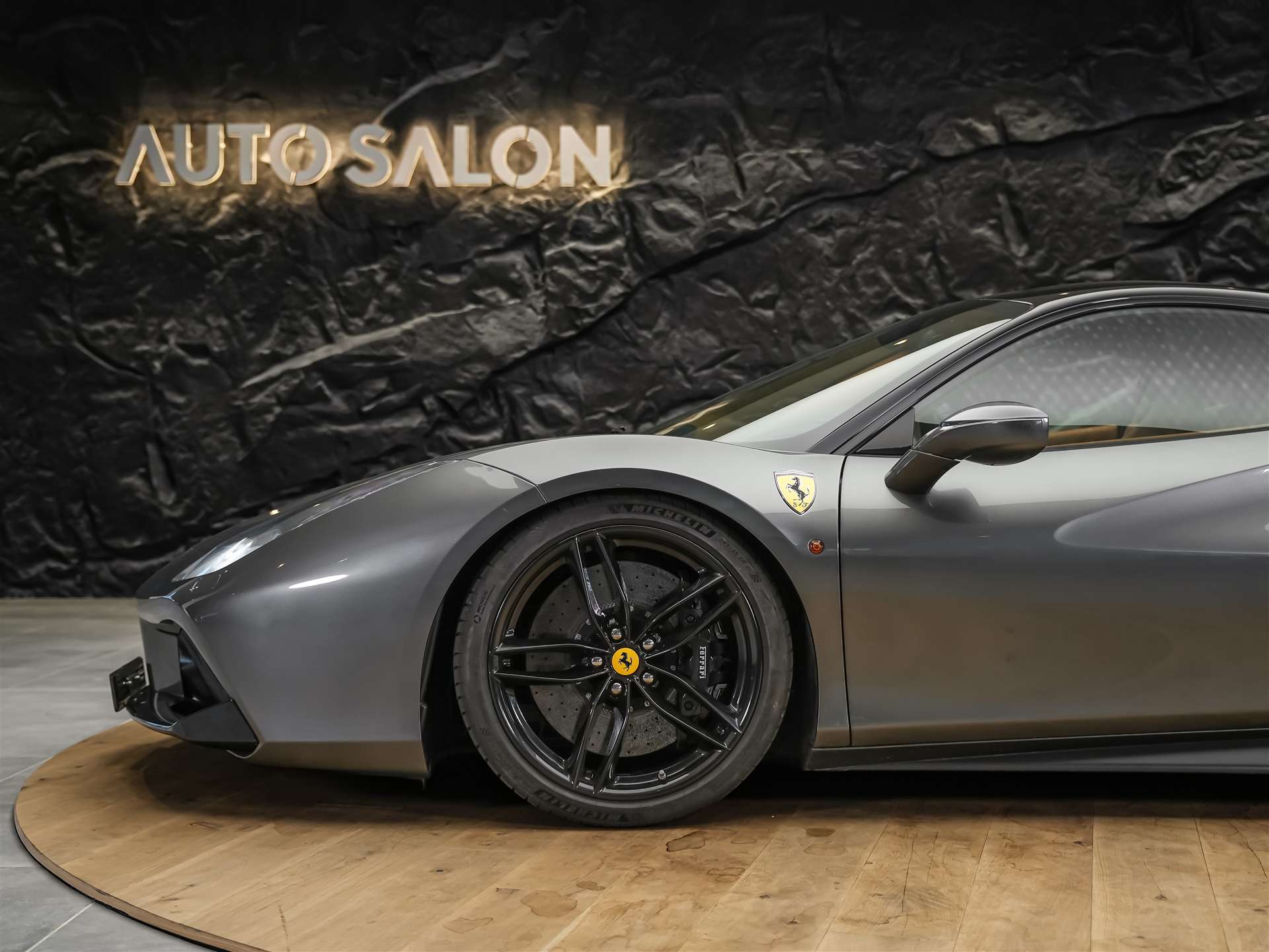 FERRARI 488 GTB 3.9 V8 *Daytona Racing-Sitze*Liftsystem*-image-13