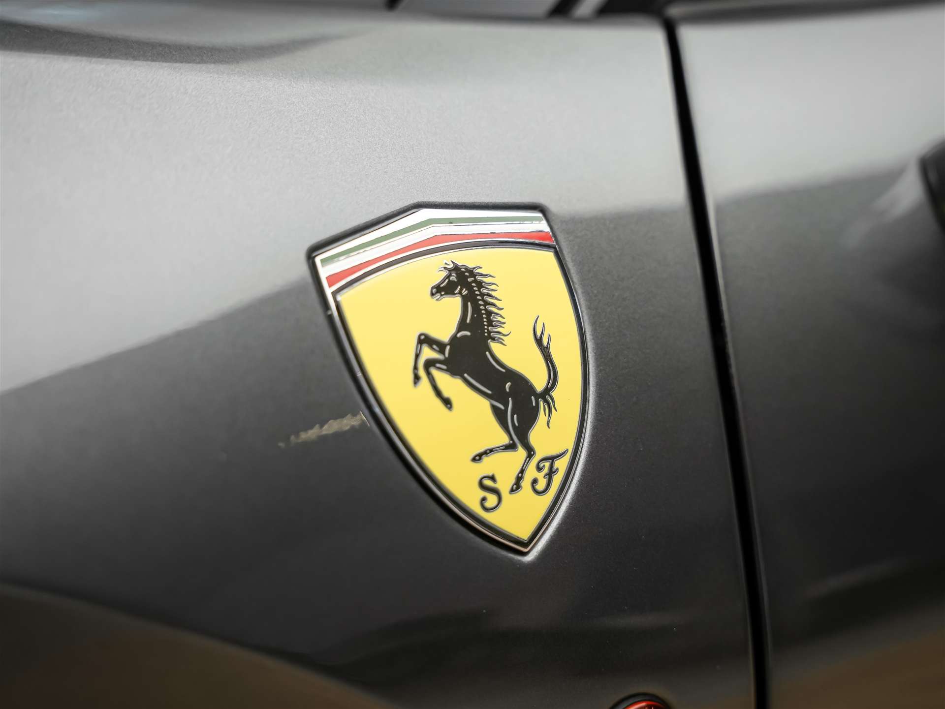 FERRARI 488 GTB 3.9 V8 *Daytona Racing-Sitze*Liftsystem*-image-15