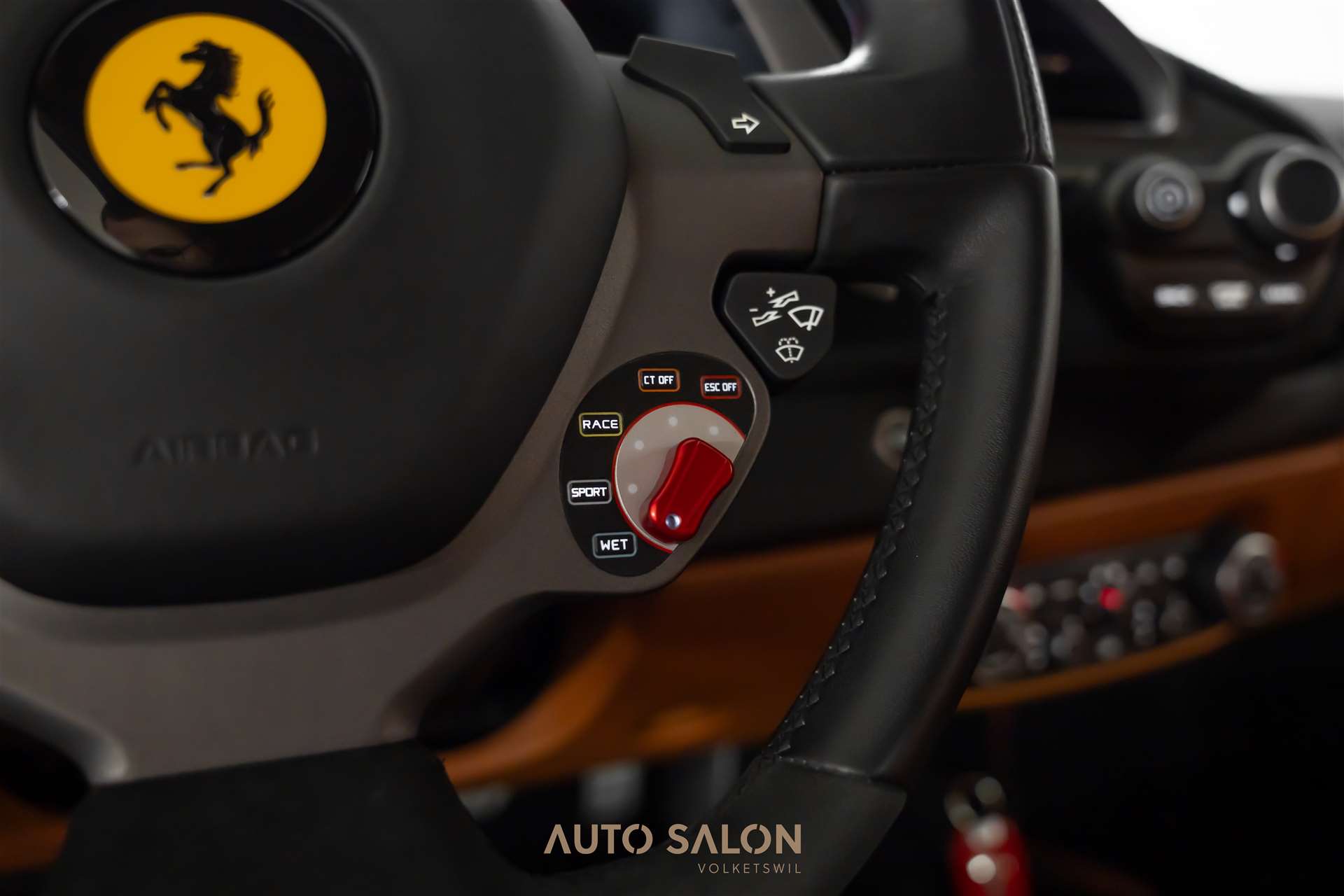 FERRARI 488 GTB 3.9 V8-image-24