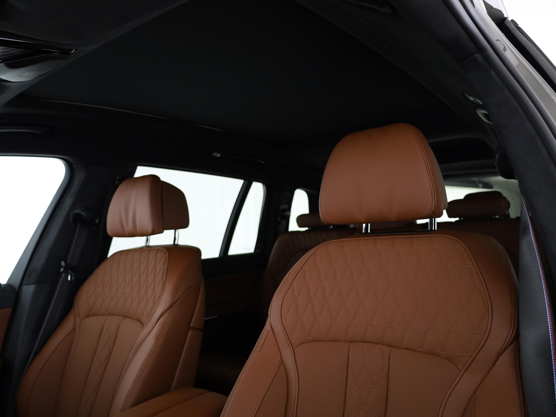 BMW X7 40i xDrive SAG-image-12