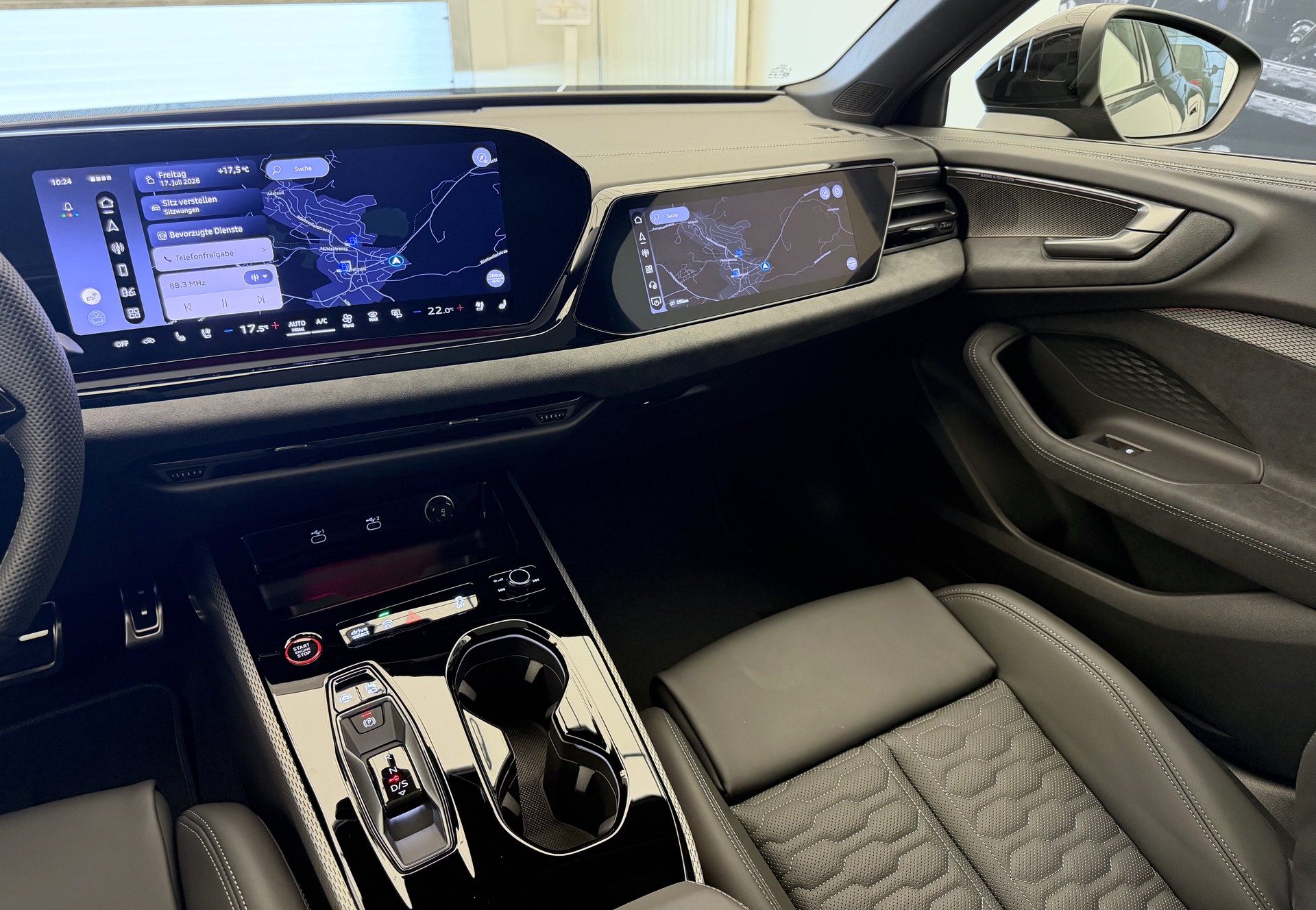 AUDI RS 5 Limousine TFSI 470 kW Tiptronic quattro-image-17