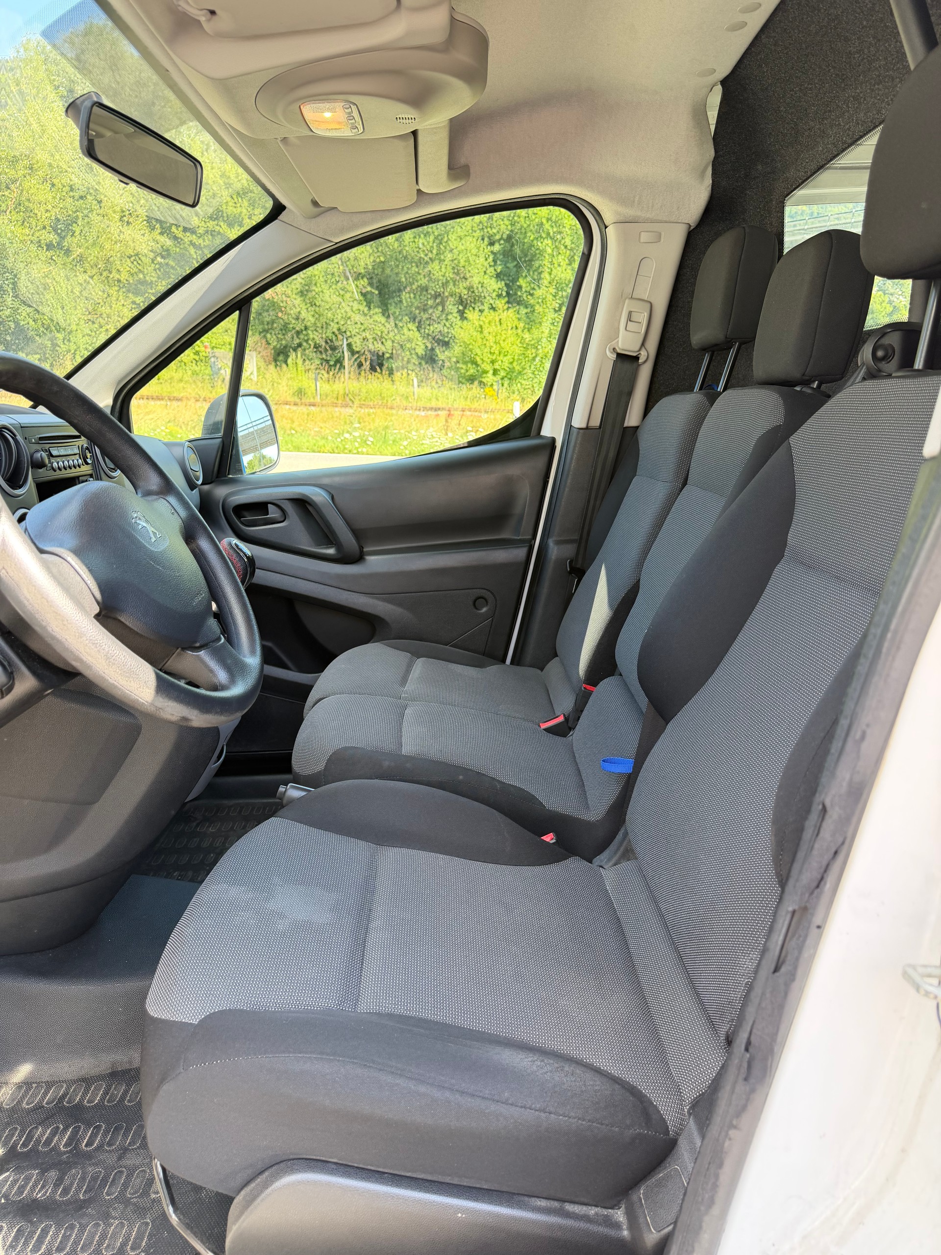 PEUGEOT Partner 1.6 VTi Active-image-10