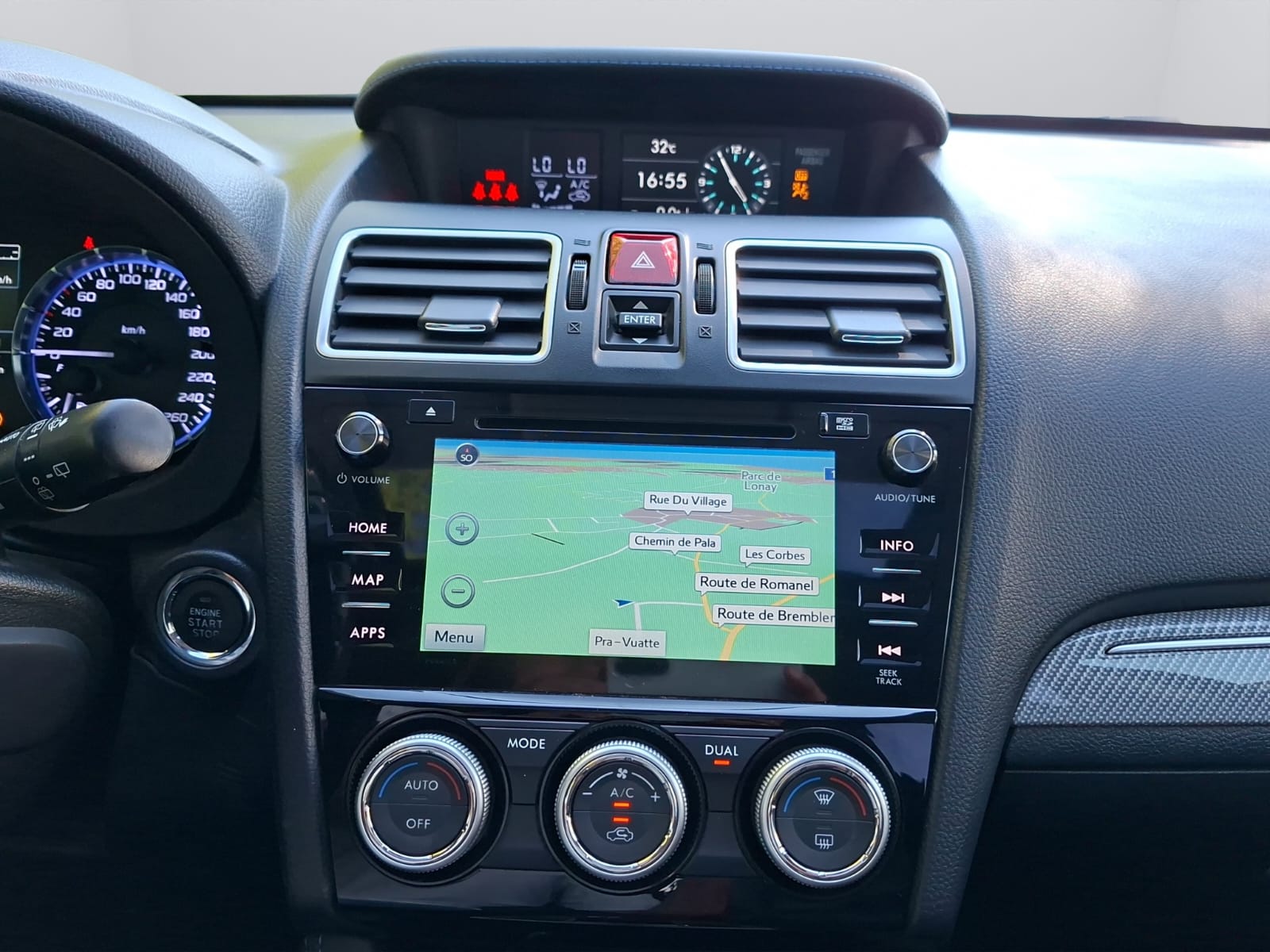 SUBARU Levorg 1.6DIT Luxury S AWD Lineartronic-image-16