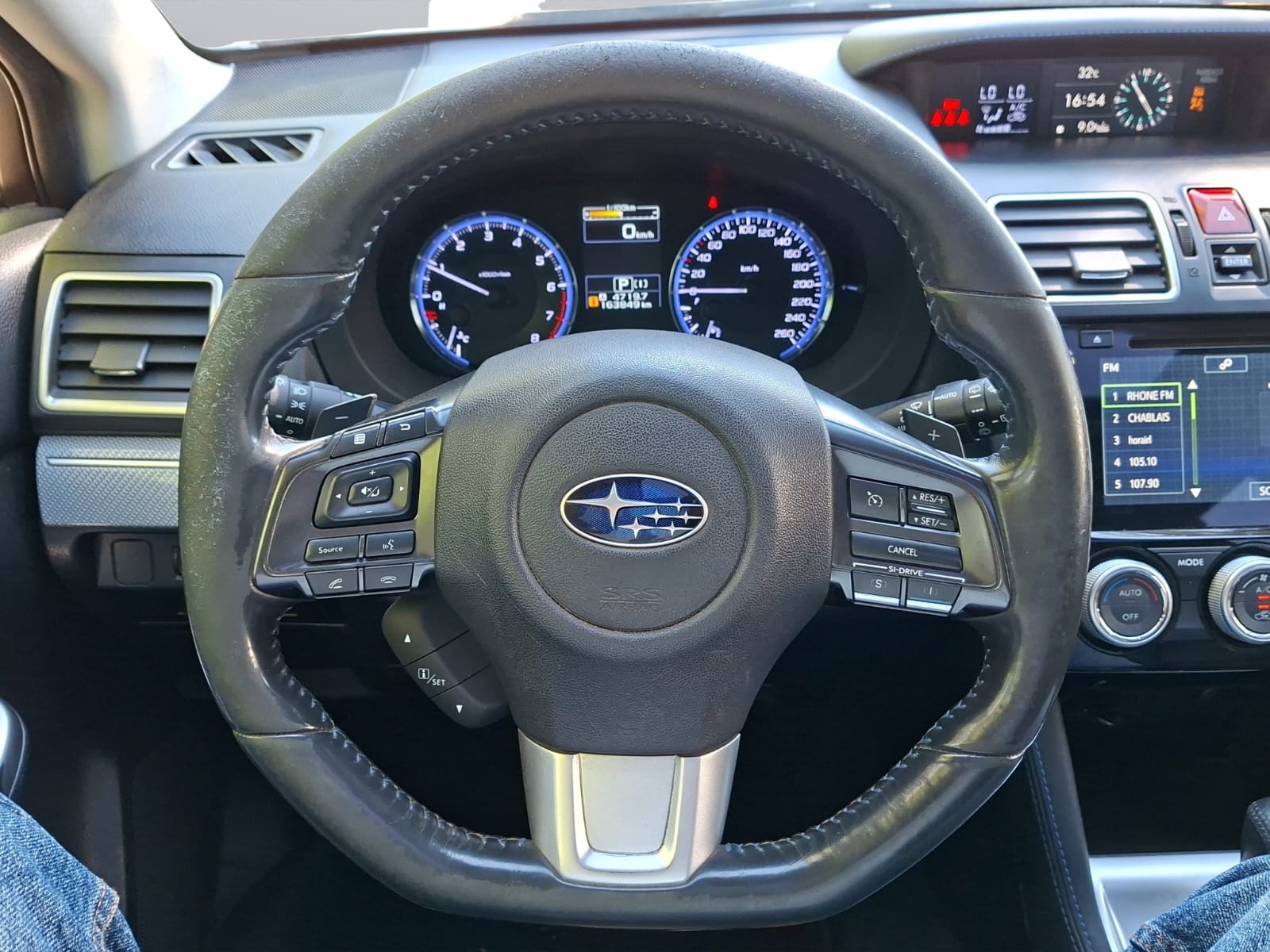 SUBARU Levorg 1.6DIT Luxury S AWD Lineartronic-image-14