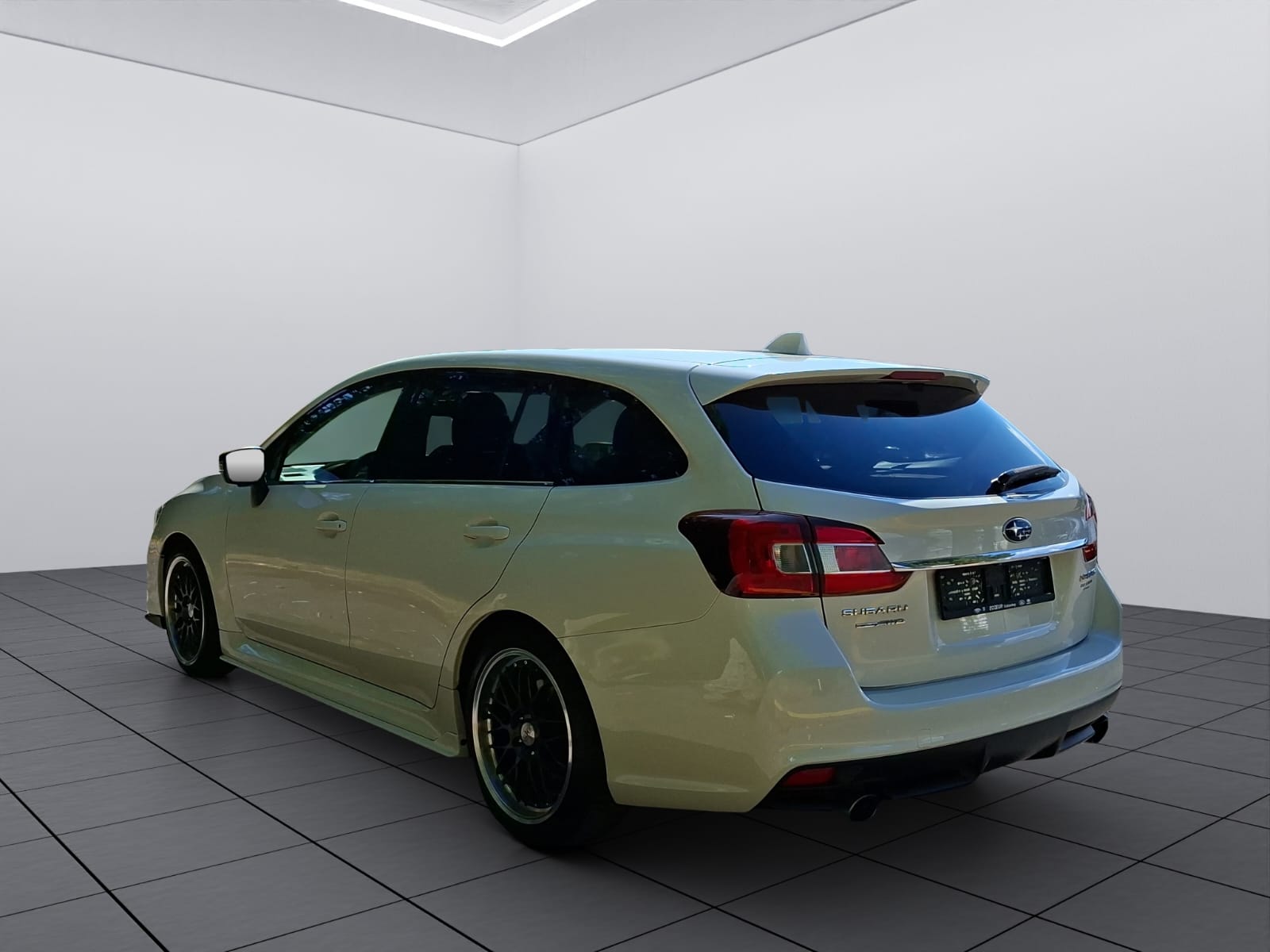 SUBARU Levorg 1.6DIT Luxury S AWD Lineartronic-image-4
