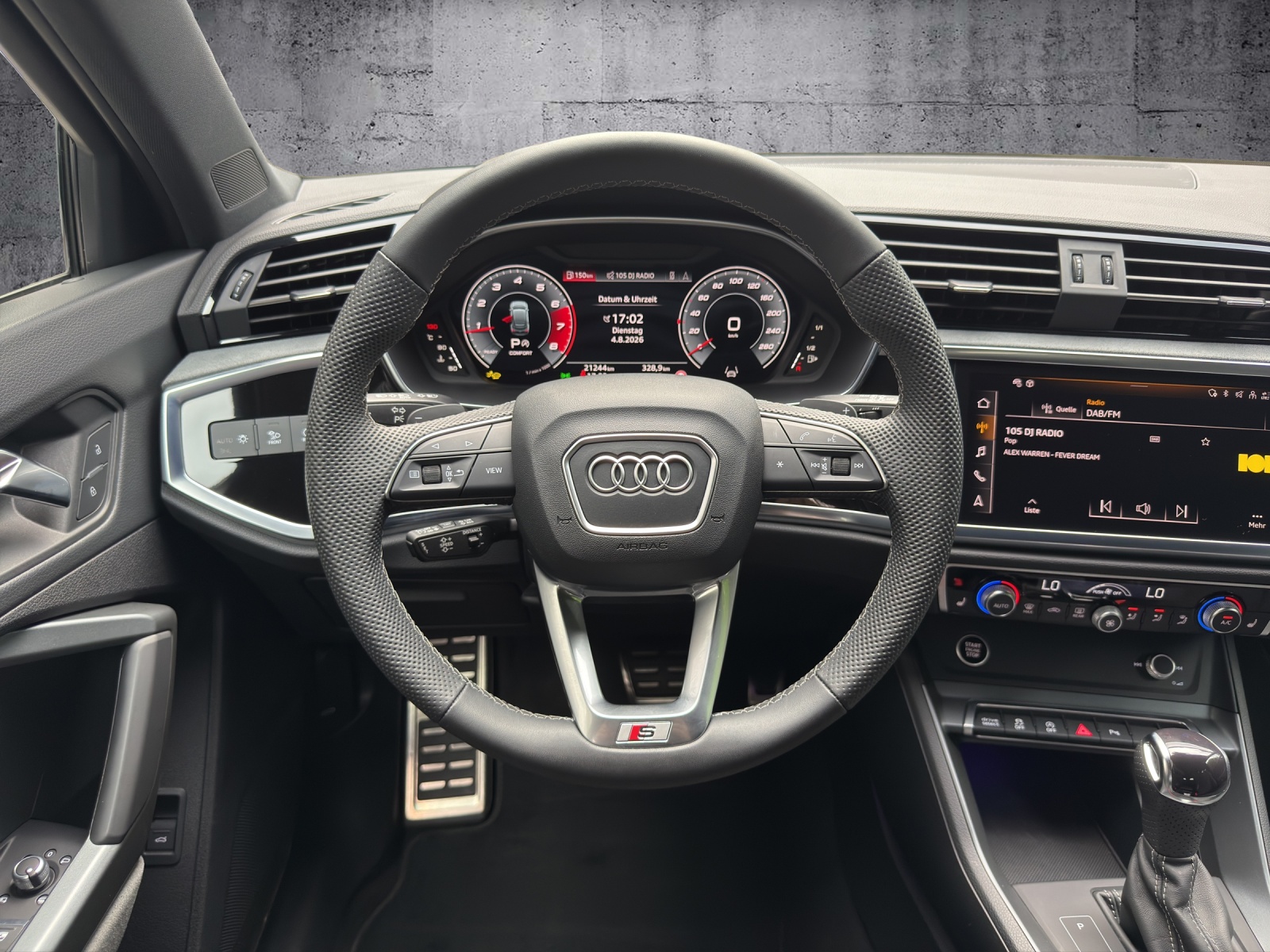 AUDI Q3 Sportback 40 TFSI S line quattro S-tronic *CH-Fahrzeug / Werksgarantie / Gratisservice*-image-8
