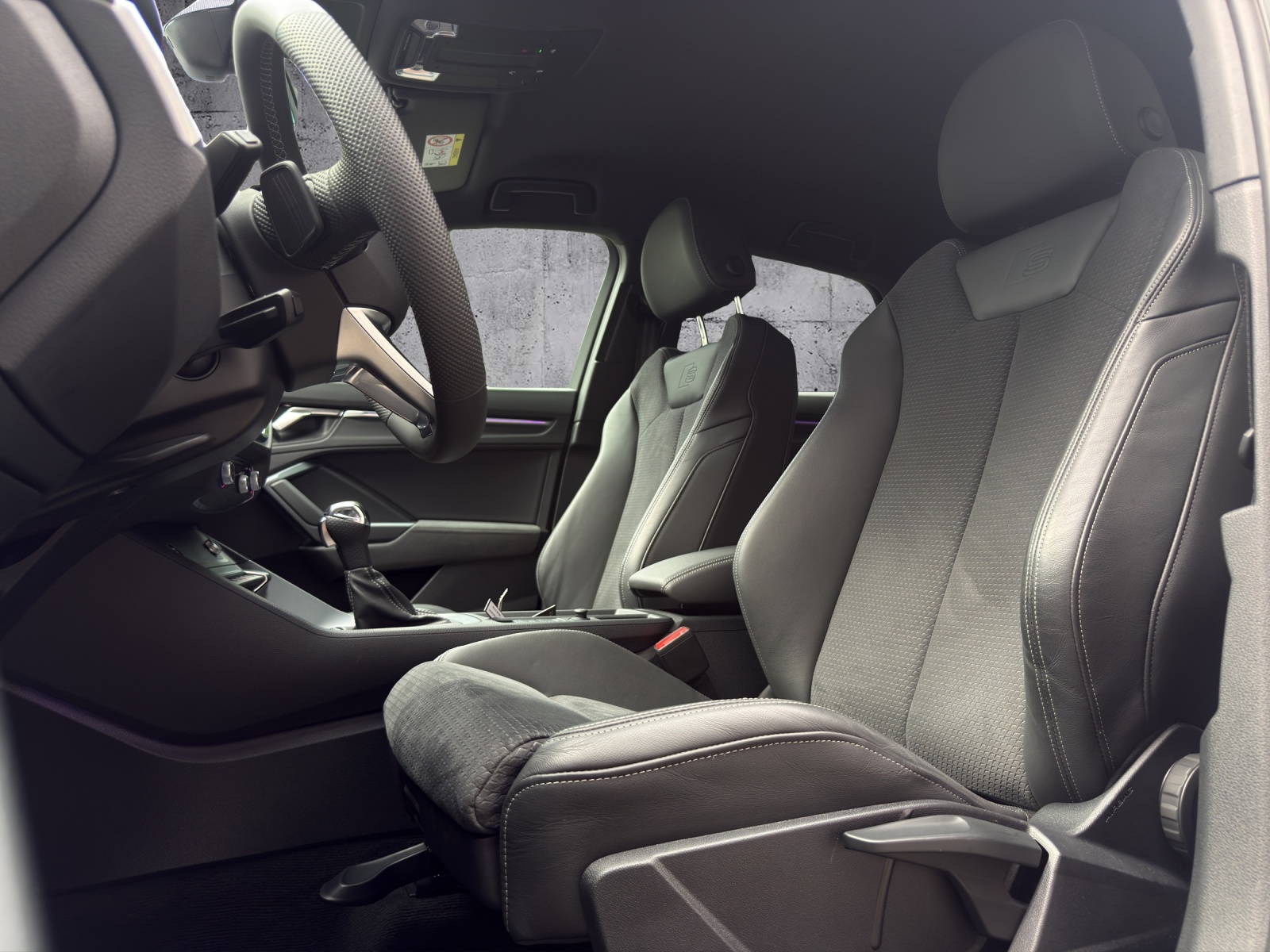 AUDI Q3 Sportback 40 TFSI S line quattro S-tronic *CH-Fahrzeug / Werksgarantie / Gratisservice*-image-6