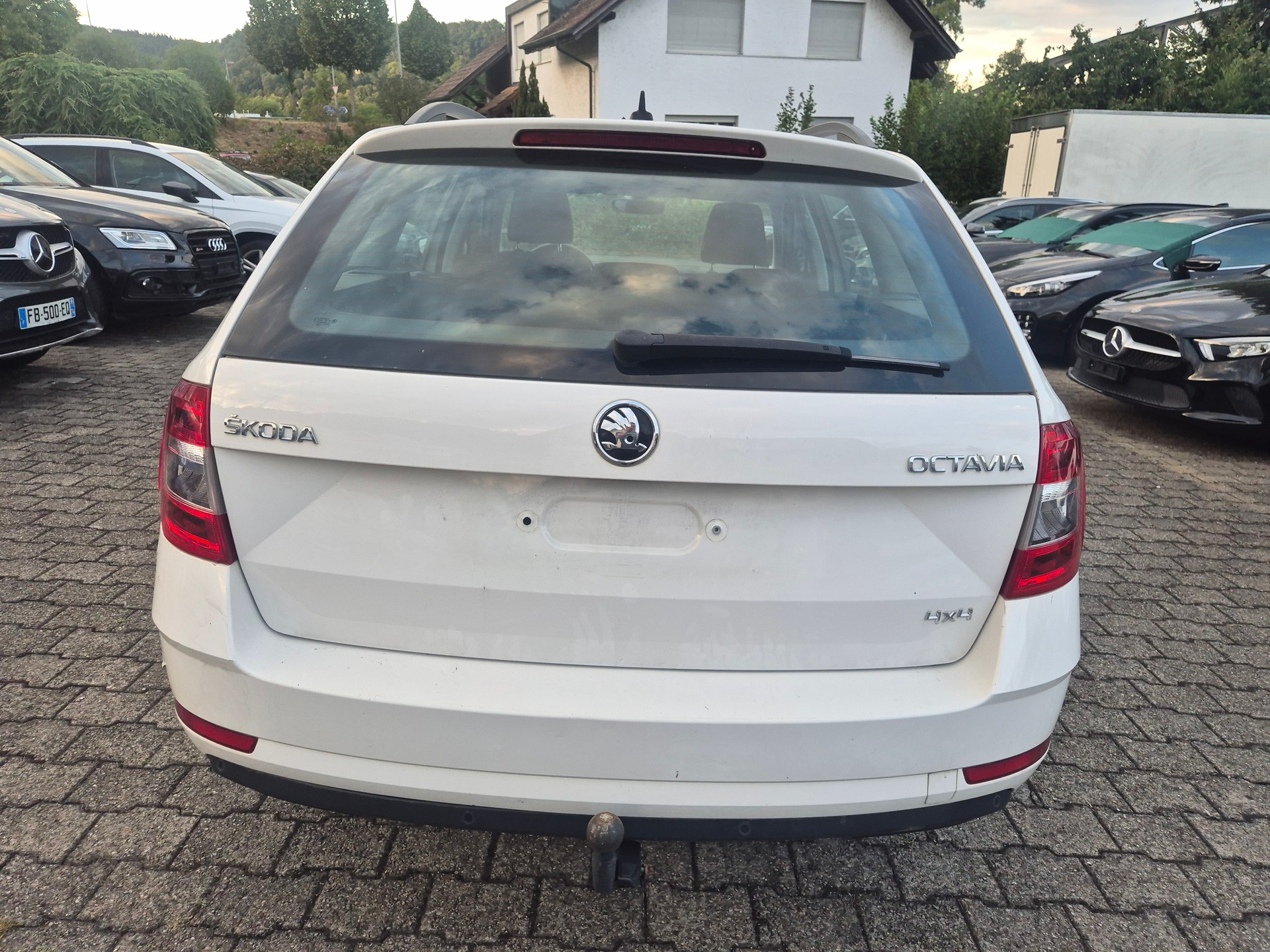 SKODA Octavia Combi 2.0 TDI Ambition 4x4 DSG-image-5