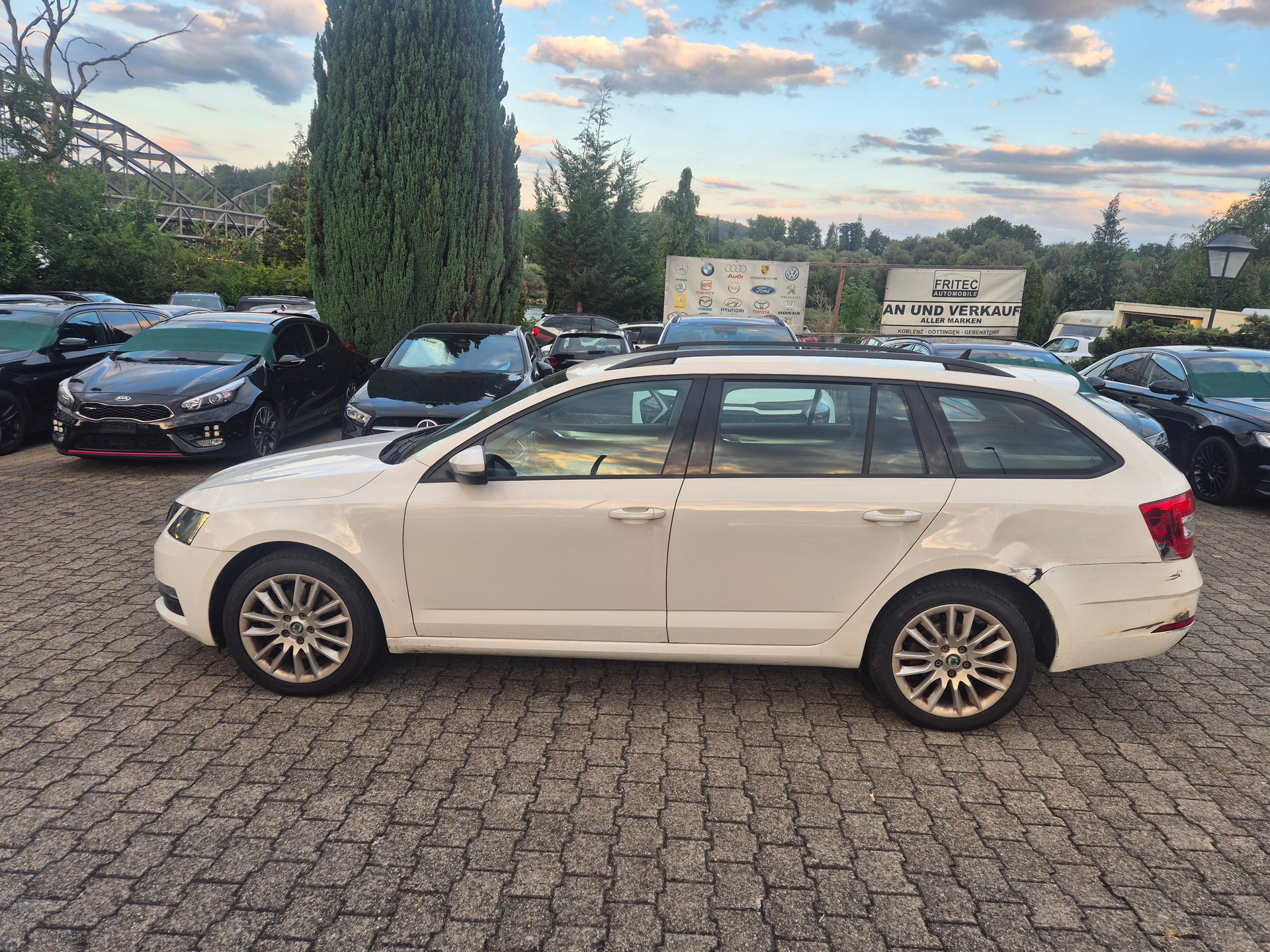 SKODA Octavia Combi 2.0 TDI Ambition 4x4 DSG-image-3
