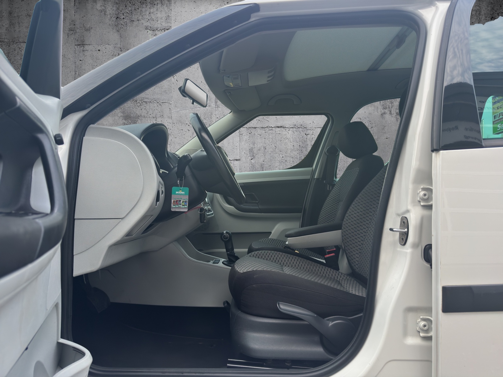 SKODA Roomster 1.2 TSI Ambition DSG-image-6