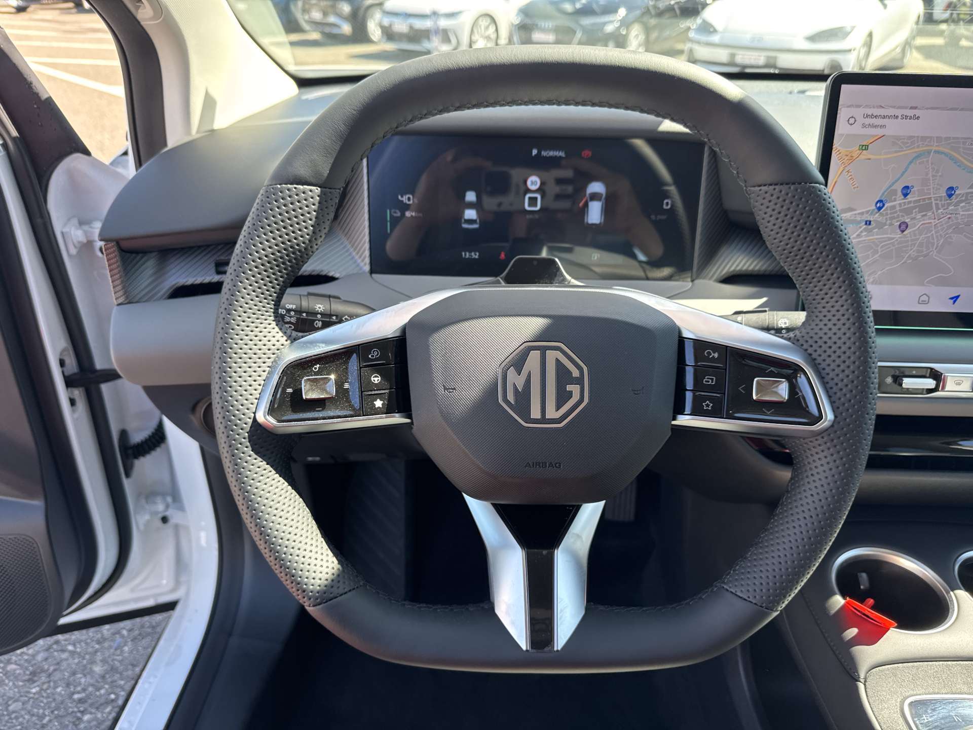 MG 4 EV 64kWh Premium Facelift Automat-image-15