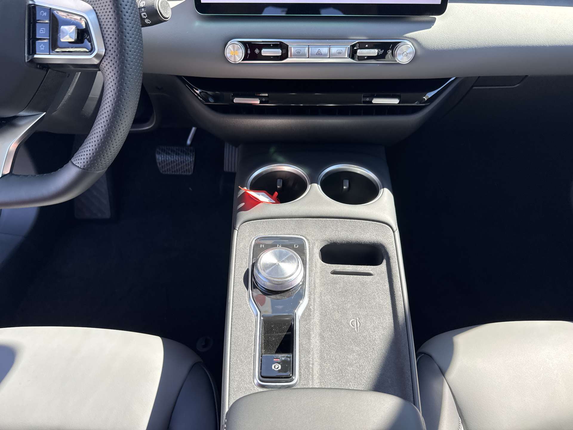 MG 4 EV 64kWh Premium Facelift Automat-image-11