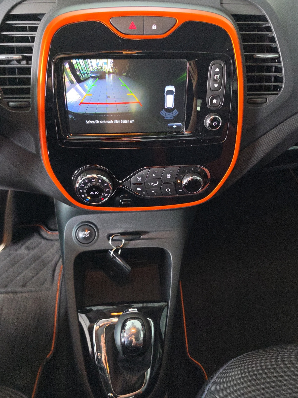 RENAULT Captur 1.2 T 16V Privilège EDC-image-12