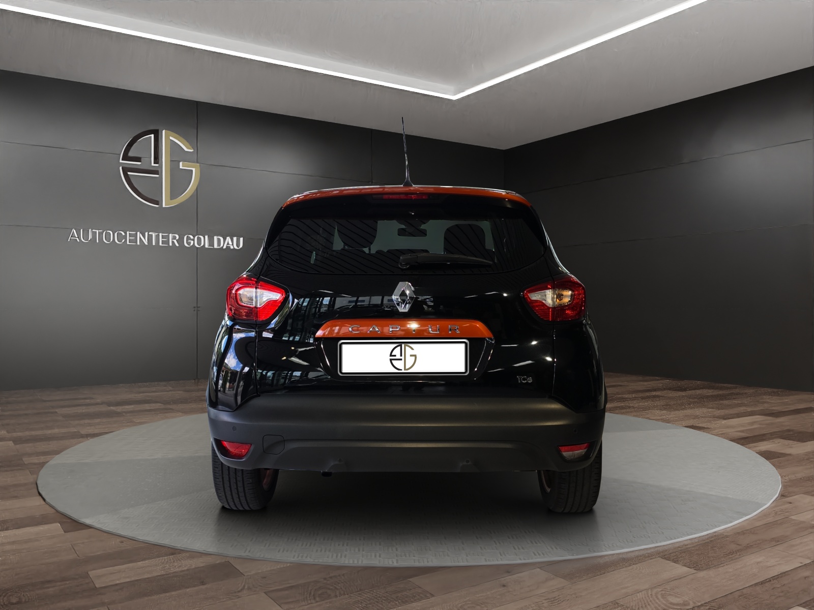 RENAULT Captur 1.2 T 16V Privilège EDC-image-2