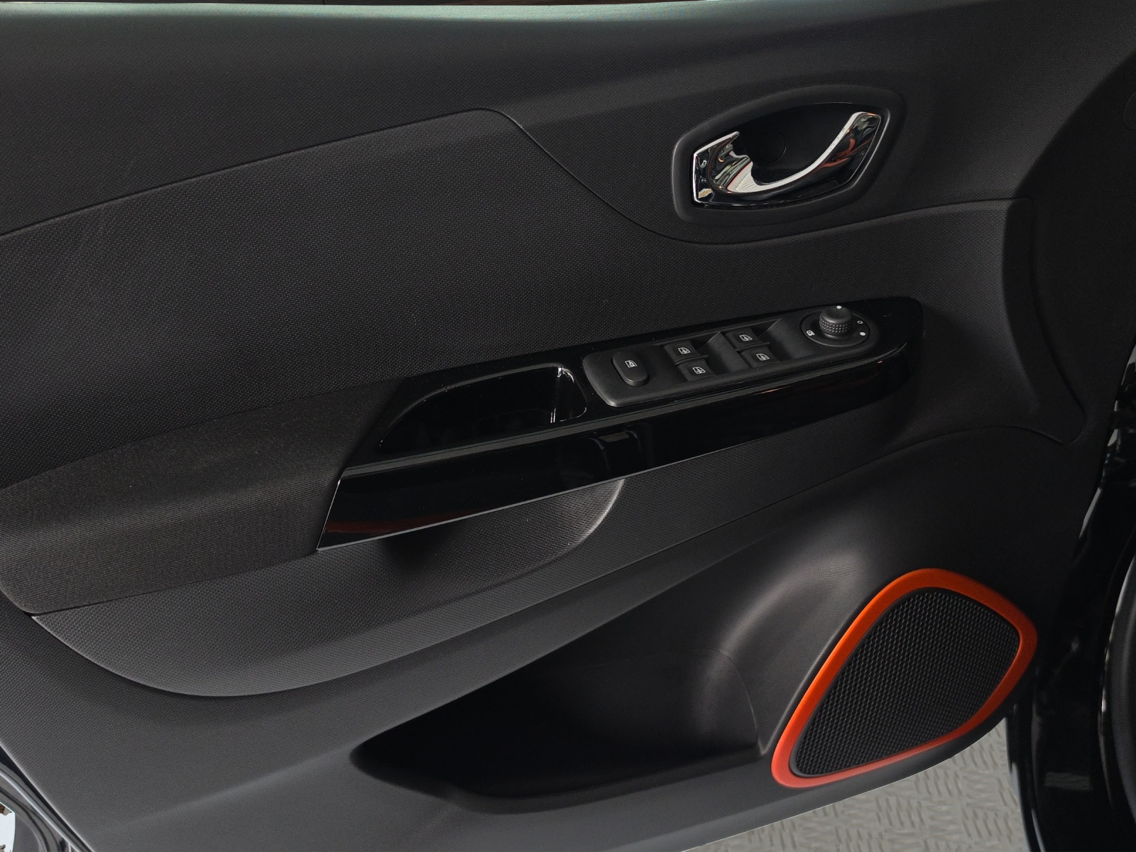 RENAULT Captur 1.2 T 16V Privilège EDC-image-8
