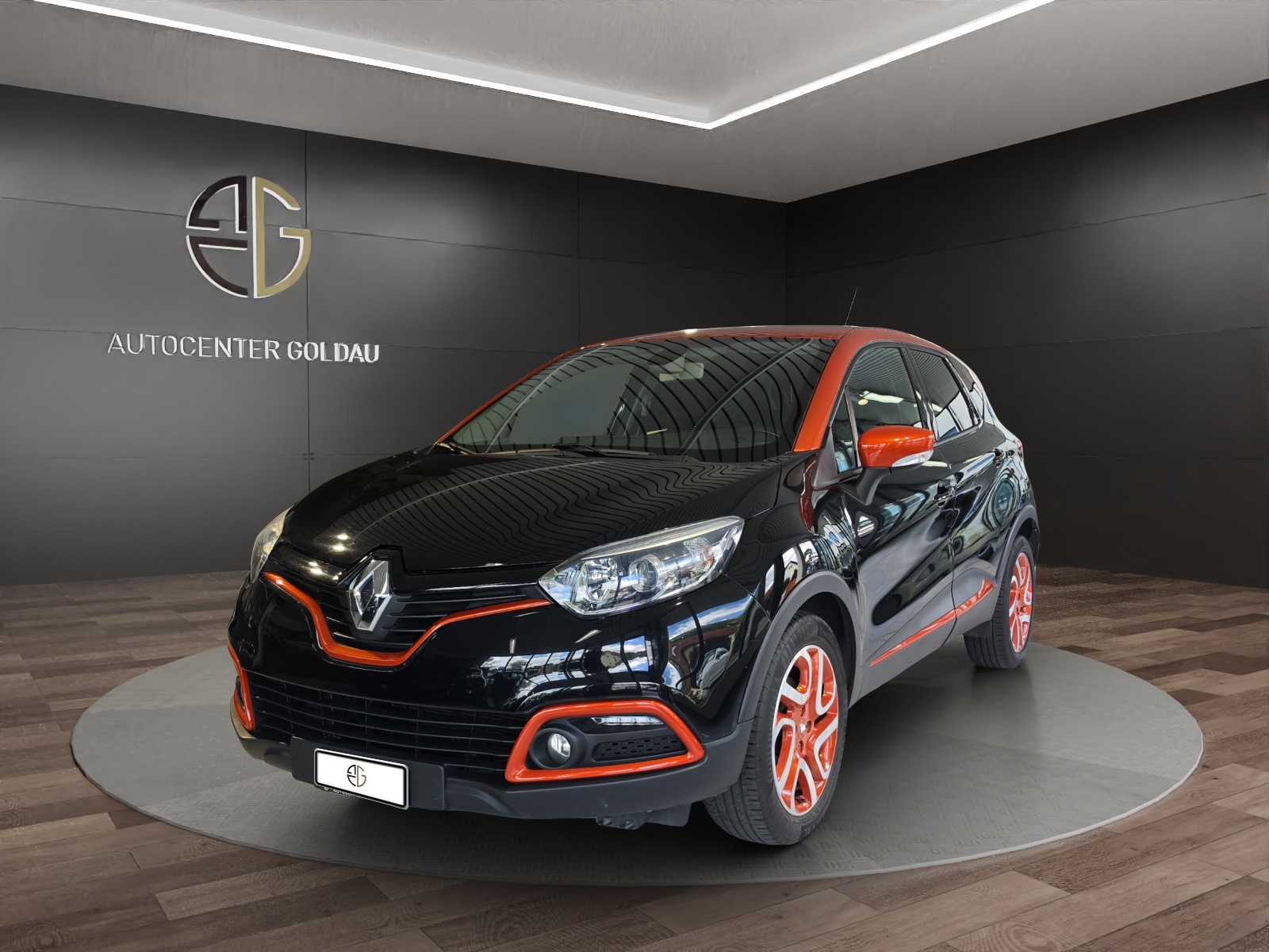 RENAULT Captur 1.2 T 16V Privilège EDC-image-0